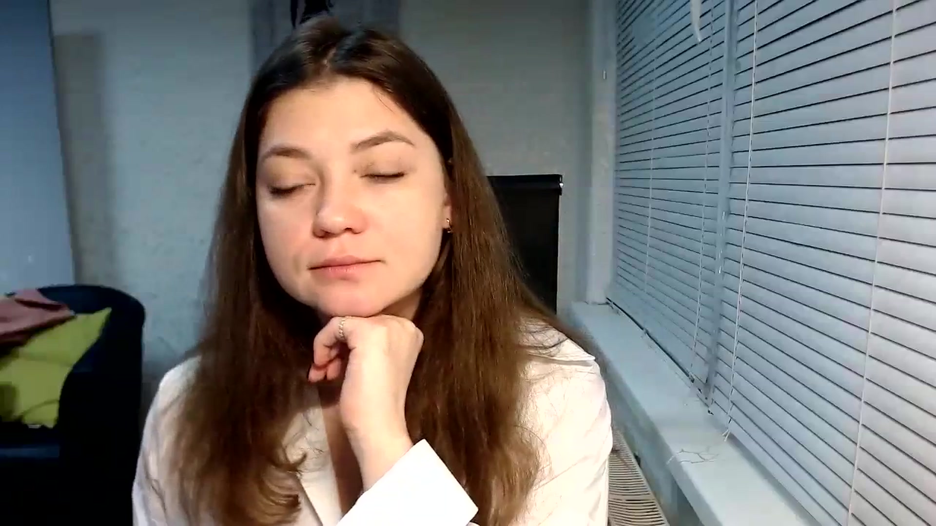 Gallery image thumbnail from SweetArinaA's myfreecams stream on, 12/24/2023, 14:48 image 4 of 20