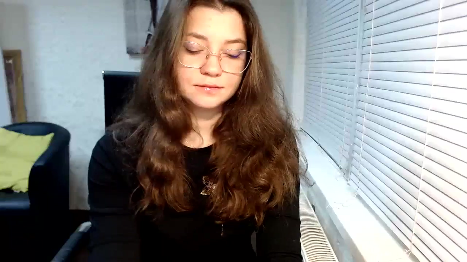 Gallery image thumbnail from SweetArinaA's myfreecams stream on, 12/29/2023, 14:24 image 15 of 20
