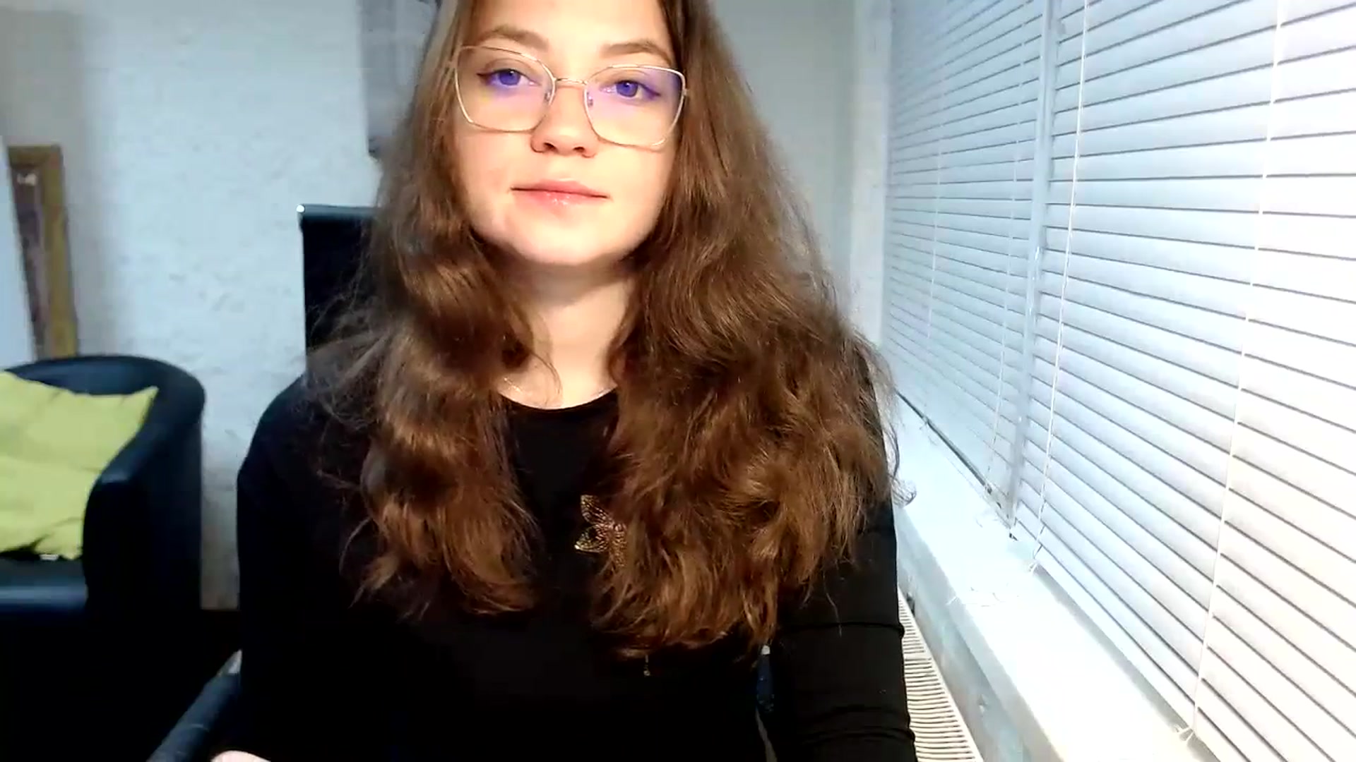 Gallery image thumbnail from SweetArinaA's myfreecams stream on, 12/29/2023, 14:24 image 14 of 20