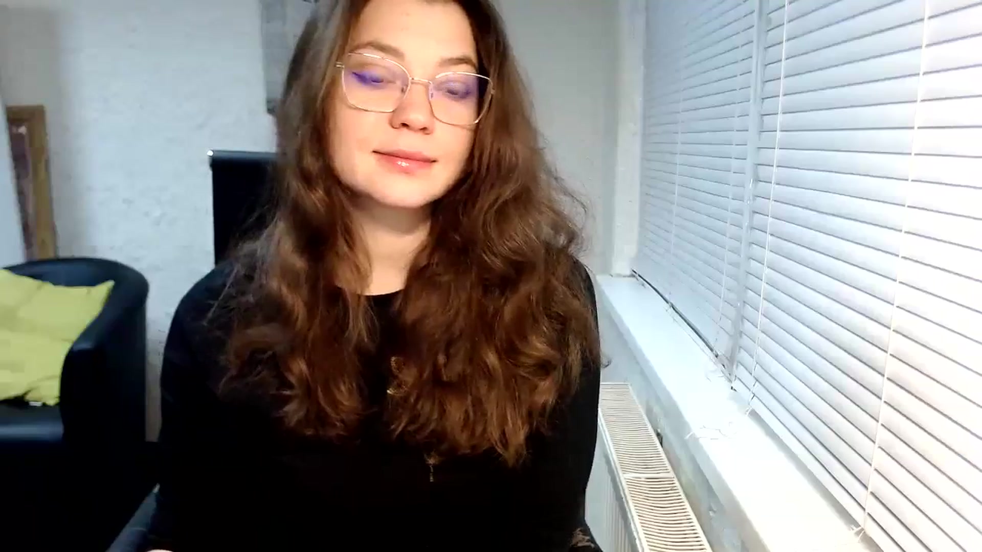 Gallery image thumbnail from SweetArinaA's myfreecams stream on, 12/29/2023, 14:24 image 9 of 20