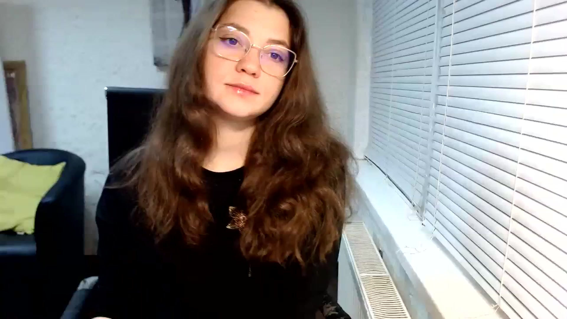 Gallery image thumbnail from SweetArinaA's myfreecams stream on, 12/29/2023, 14:24 image 19 of 20