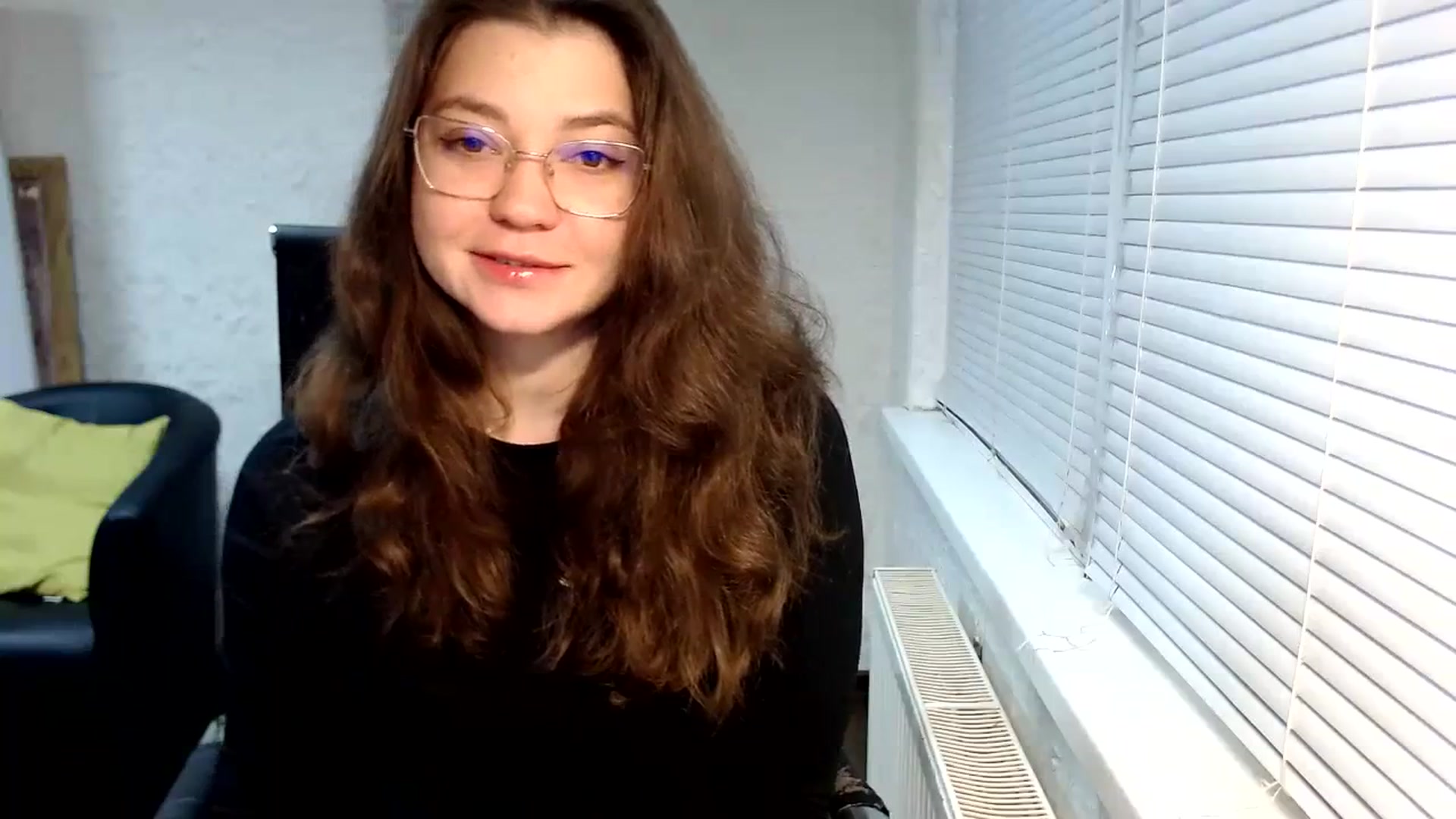 Gallery image thumbnail from SweetArinaA's myfreecams stream on, 12/29/2023, 14:24 image 7 of 20