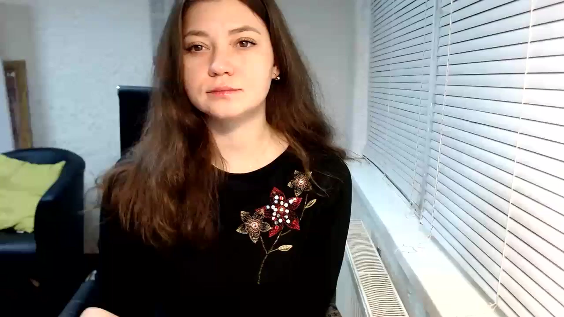 Gallery image thumbnail from SweetArinaA's myfreecams stream on, 12/29/2023, 15:15 image 1 of 20