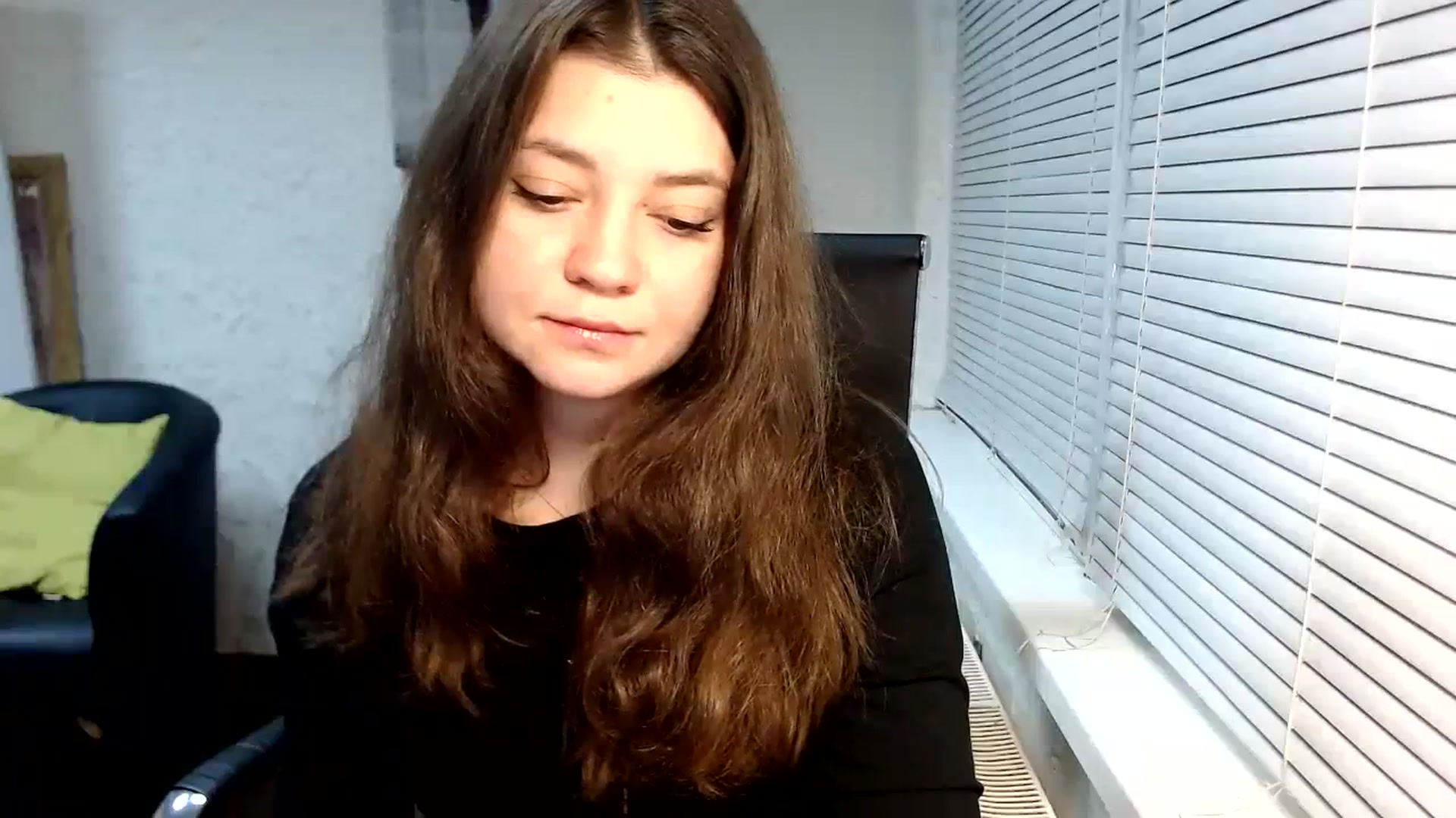 Gallery image thumbnail from SweetArinaA's myfreecams stream on, 12/29/2023, 15:15 image 14 of 20