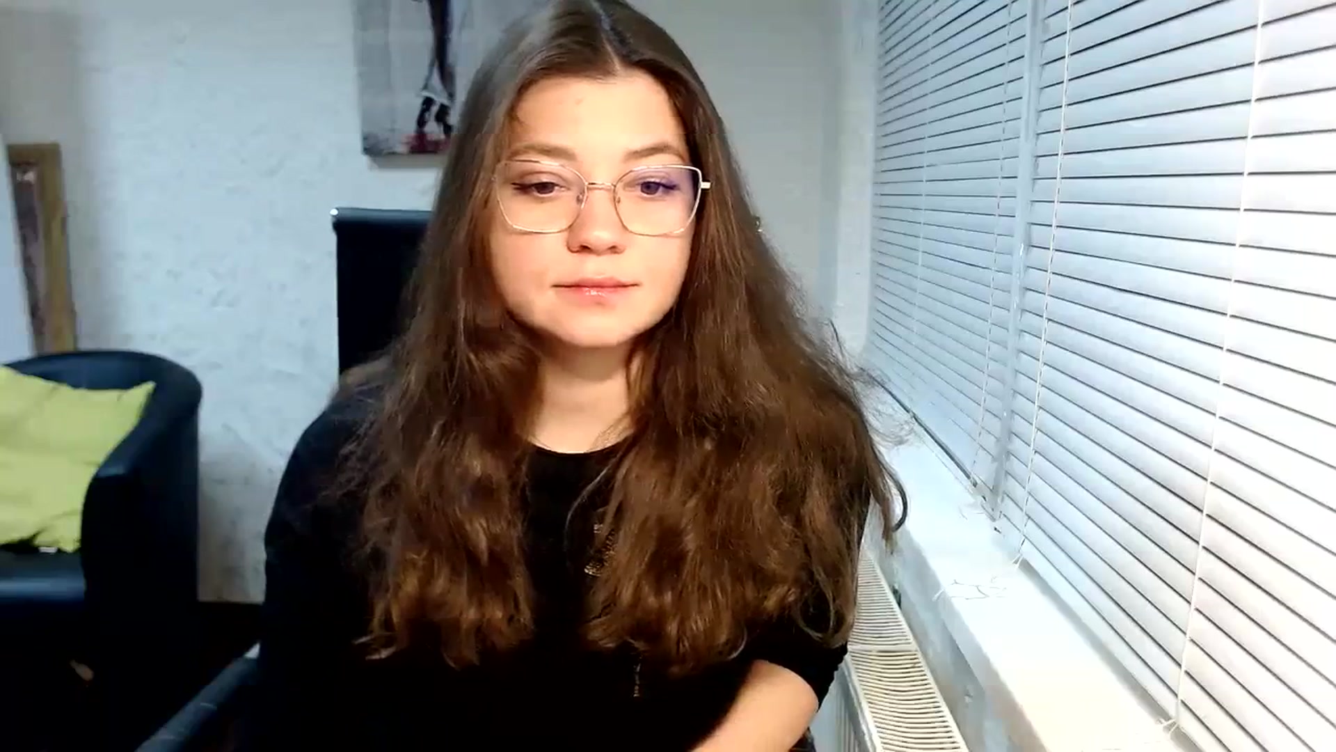 Gallery image thumbnail from SweetArinaA's myfreecams stream on, 12/29/2023, 16:11 image 5 of 20