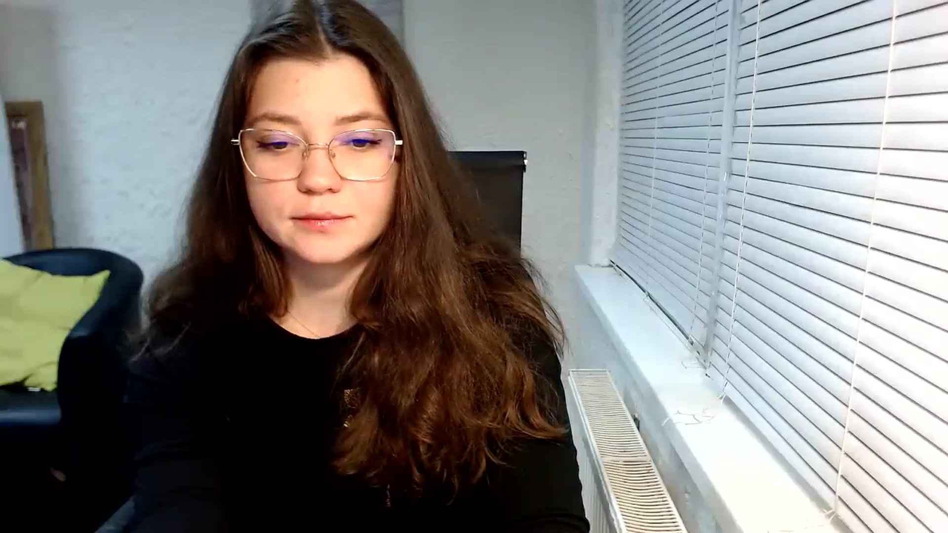 Gallery image thumbnail from SweetArinaA's myfreecams stream on, 12/29/2023, 16:11 image 14 of 20