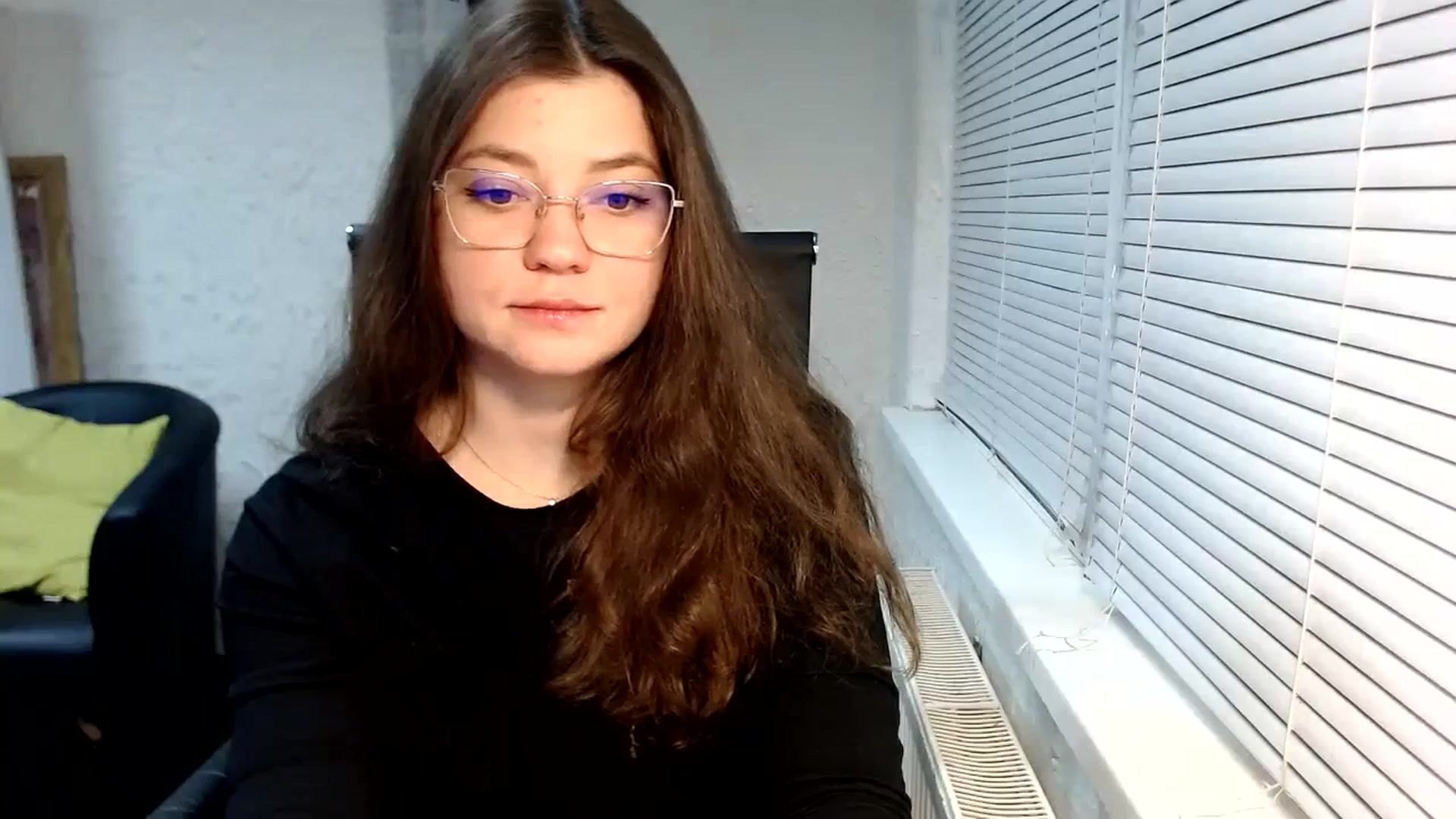Gallery image thumbnail from SweetArinaA's myfreecams stream on, 12/29/2023, 16:11 image 8 of 20