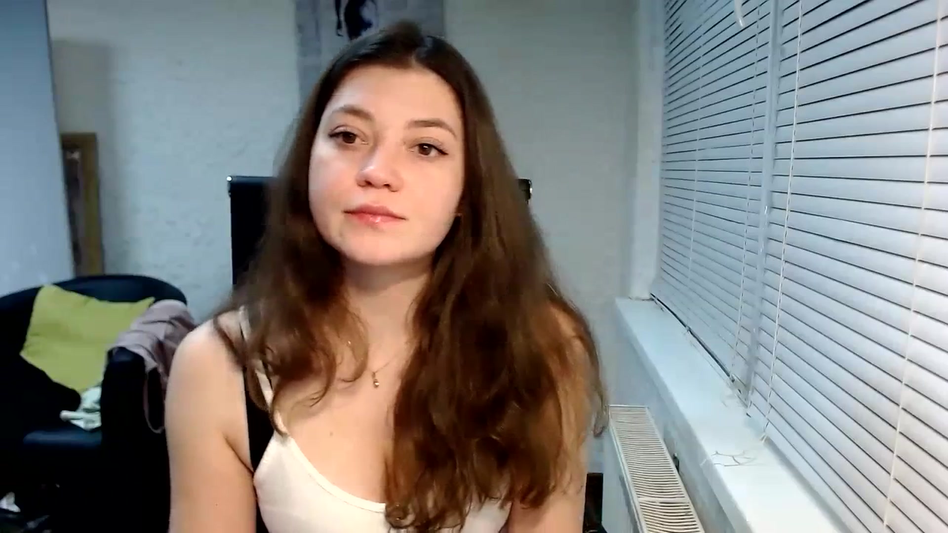 Gallery image thumbnail from SweetArinaA's myfreecams stream on, 12/29/2023, 17:35 image 14 of 20