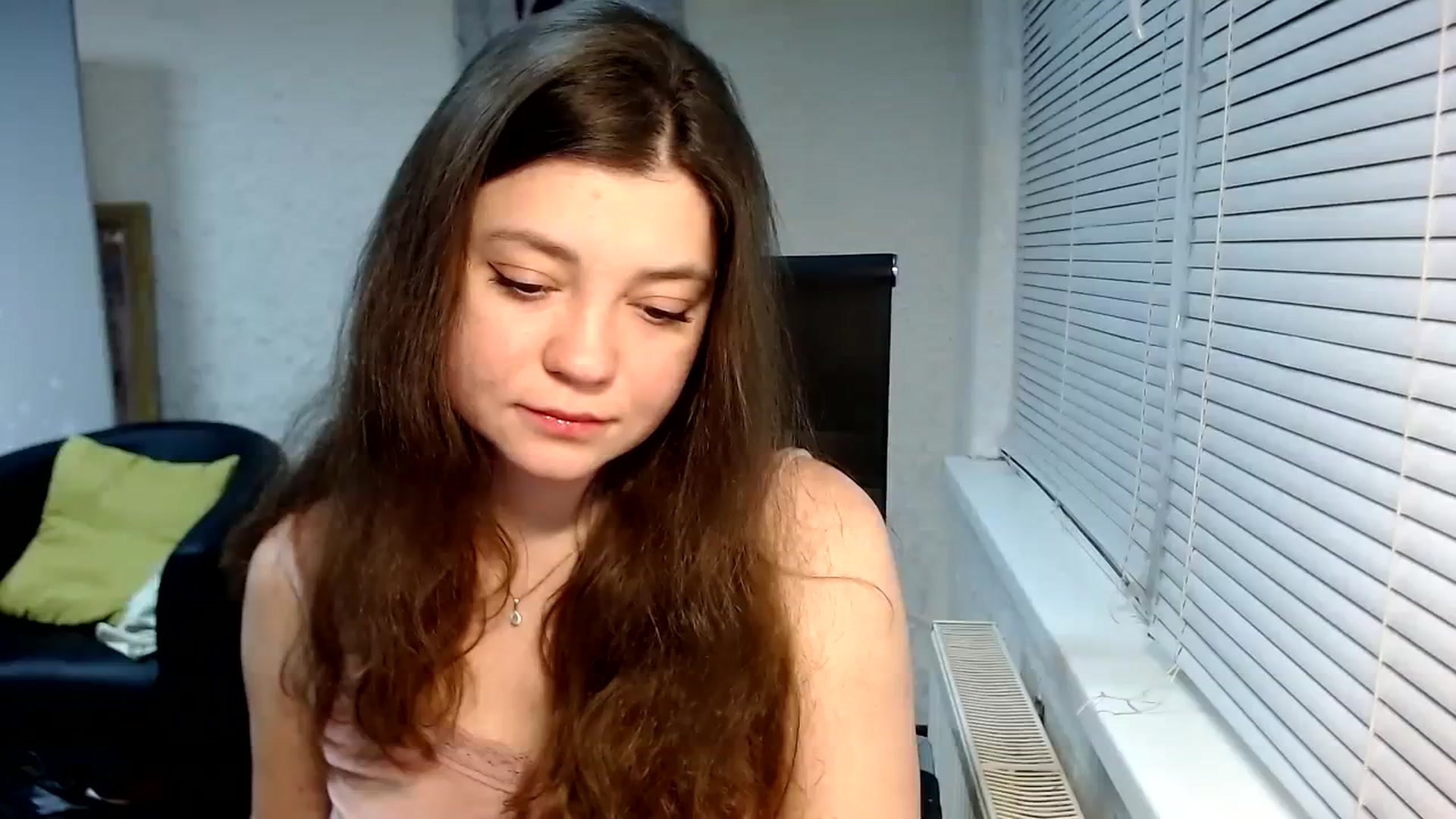 Gallery image thumbnail from SweetArinaA's myfreecams stream on, 12/29/2023, 17:35 image 1 of 20