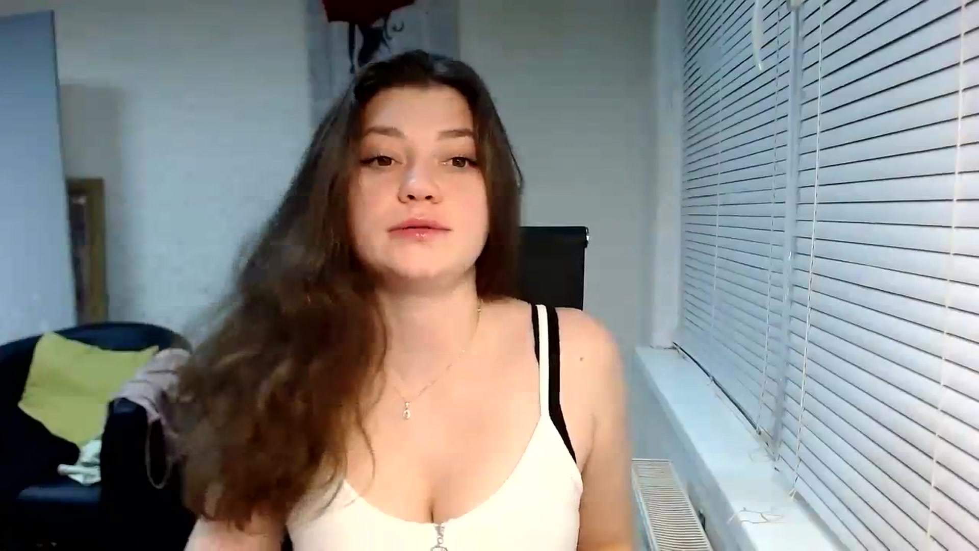 Gallery image thumbnail from SweetArinaA's myfreecams stream on, 12/29/2023, 17:35 image 9 of 20