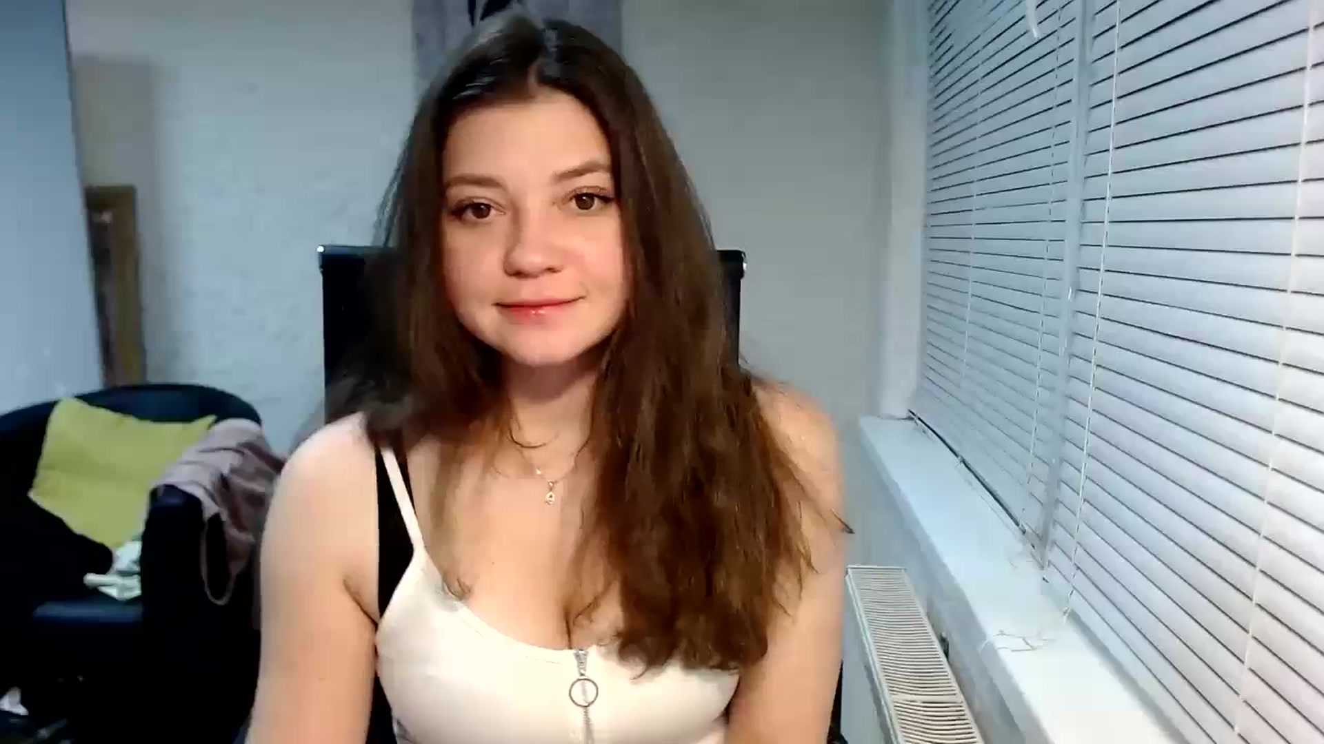 Gallery image thumbnail from SweetArinaA's myfreecams stream on, 12/29/2023, 17:35 image 10 of 20
