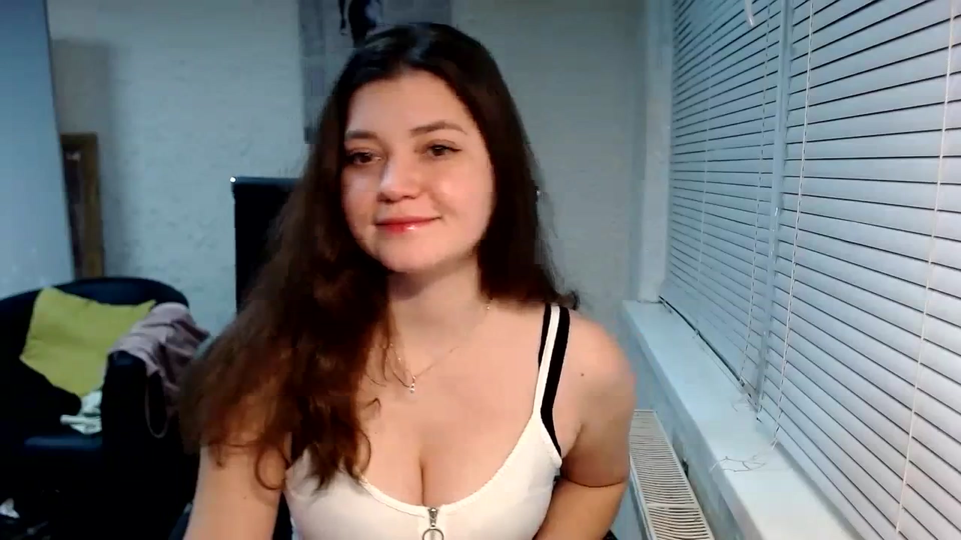 Gallery image thumbnail from SweetArinaA's myfreecams stream on, 12/29/2023, 17:35 image 18 of 20