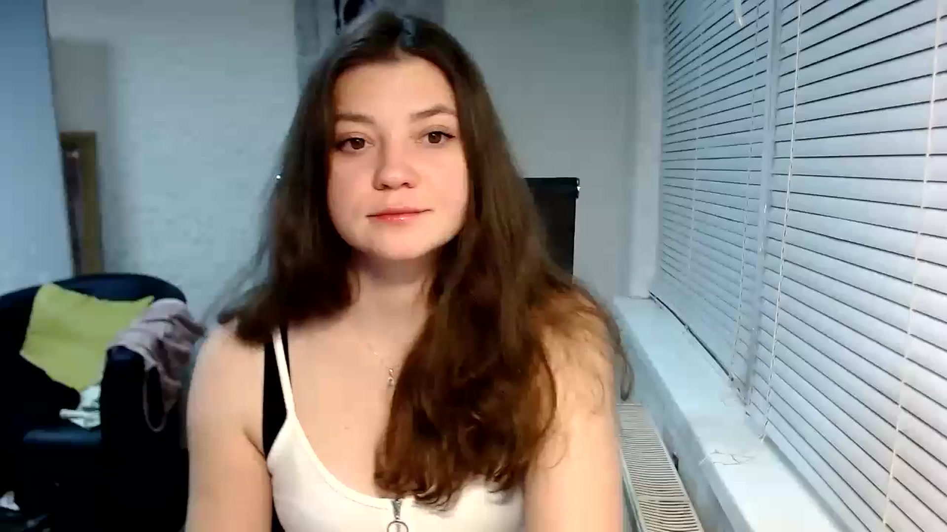 Gallery image thumbnail from SweetArinaA's myfreecams stream on, 12/29/2023, 17:35 image 15 of 20