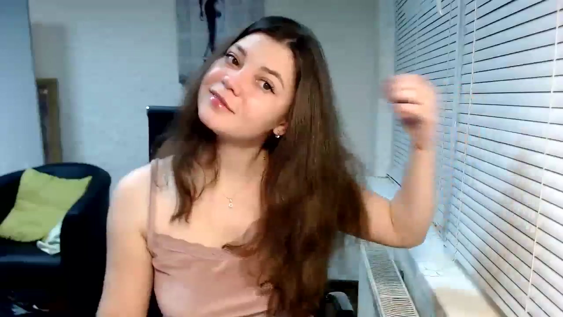 Gallery image thumbnail from SweetArinaA's myfreecams stream on, 12/29/2023, 17:35 image 4 of 20