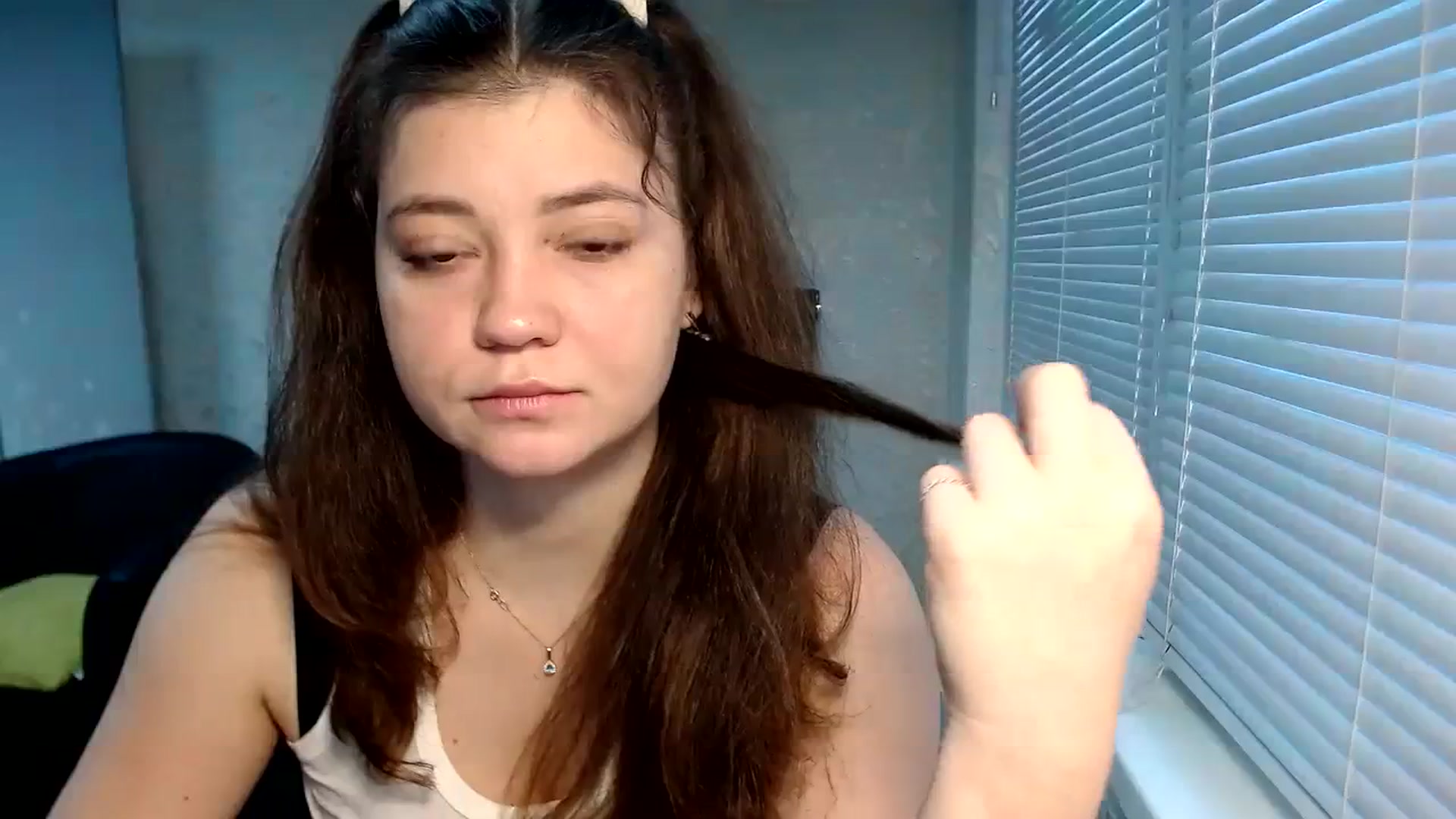 Gallery image thumbnail from SweetArinaA's myfreecams stream on, 01/25/2024, 13:41 image 4 of 20
