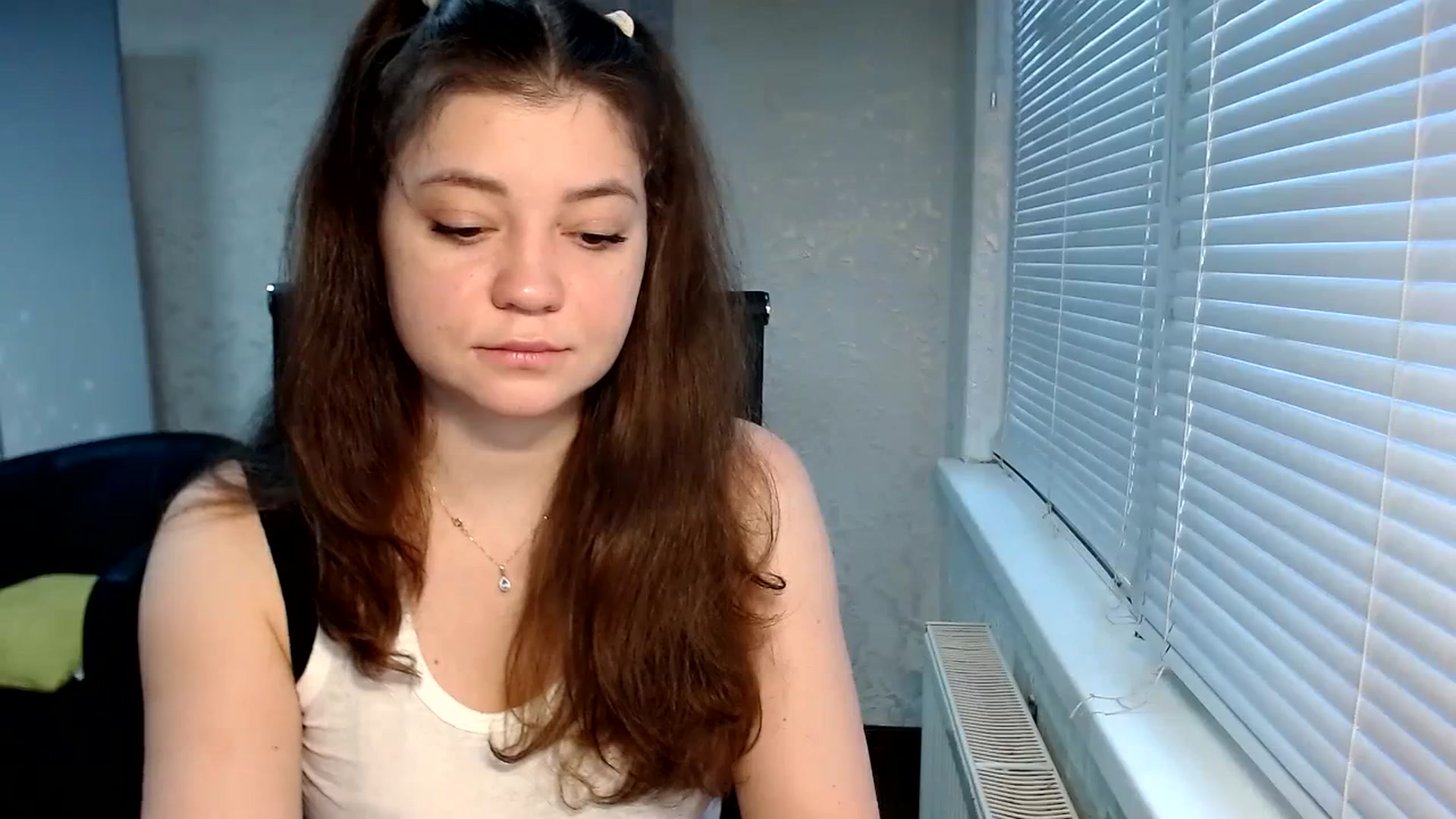 Gallery image thumbnail from SweetArinaA's myfreecams stream on, 01/25/2024, 13:41 image 3 of 20