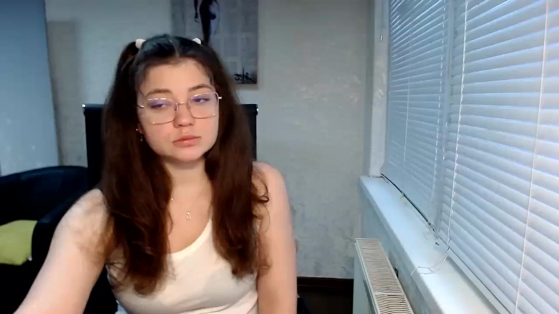 Gallery image thumbnail from SweetArinaA's myfreecams stream on, 01/25/2024, 14:26 image 1 of 20