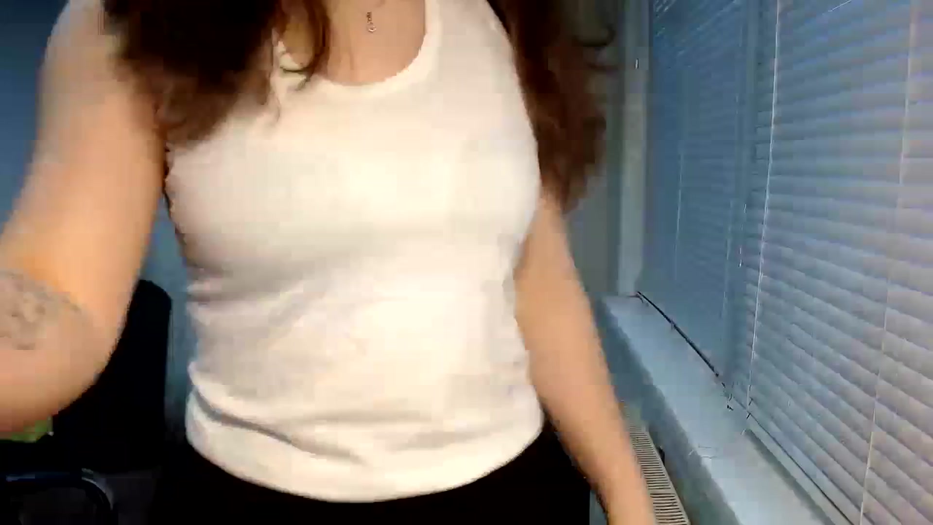 Gallery image thumbnail from SweetArinaA's myfreecams stream on, 01/25/2024, 14:26 image 10 of 20