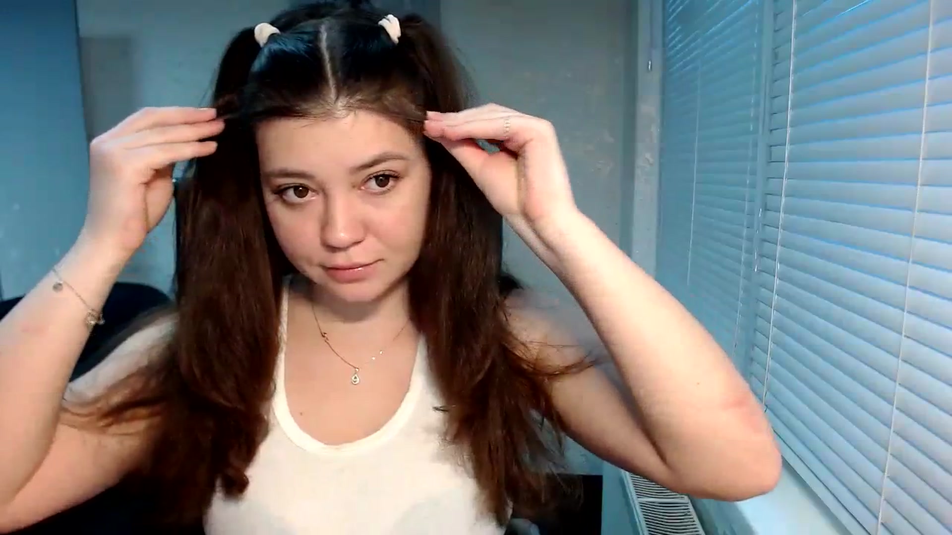 Gallery image thumbnail from SweetArinaA's myfreecams stream on, 01/25/2024, 14:26 image 8 of 20