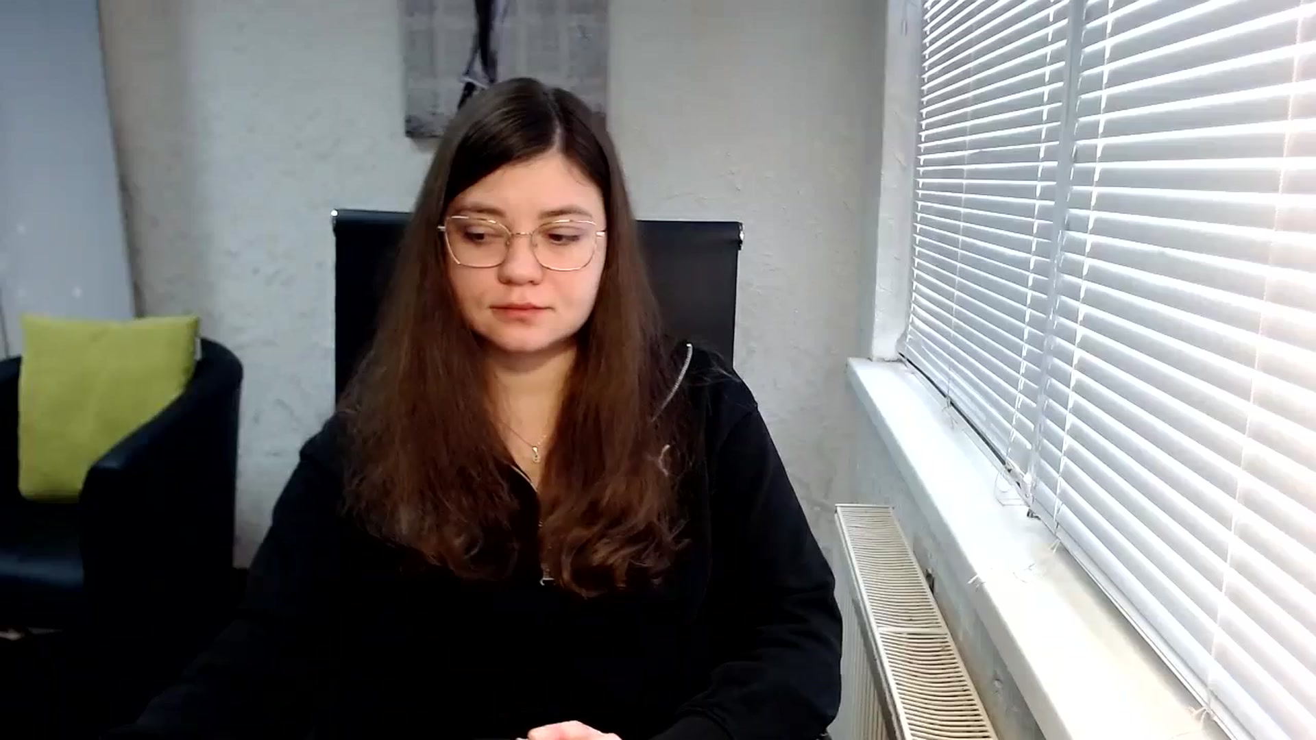Gallery image thumbnail from SweetArinaA's myfreecams stream on, 01/26/2024, 13:06 image 17 of 20