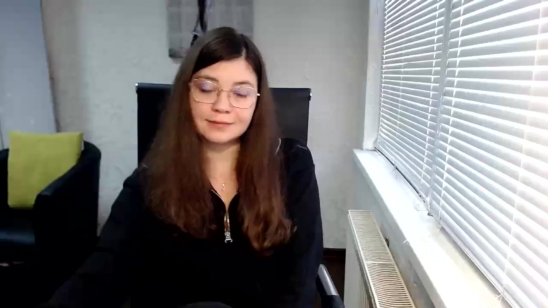 Gallery image thumbnail from SweetArinaA's myfreecams stream on, 01/26/2024, 13:06 image 13 of 20