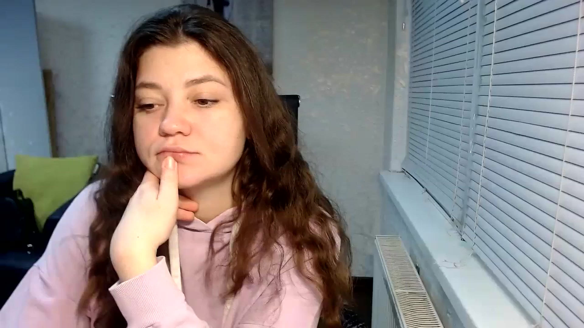 Gallery image thumbnail from SweetArinaA's myfreecams stream on, 01/31/2024, 15:35 image 4 of 20