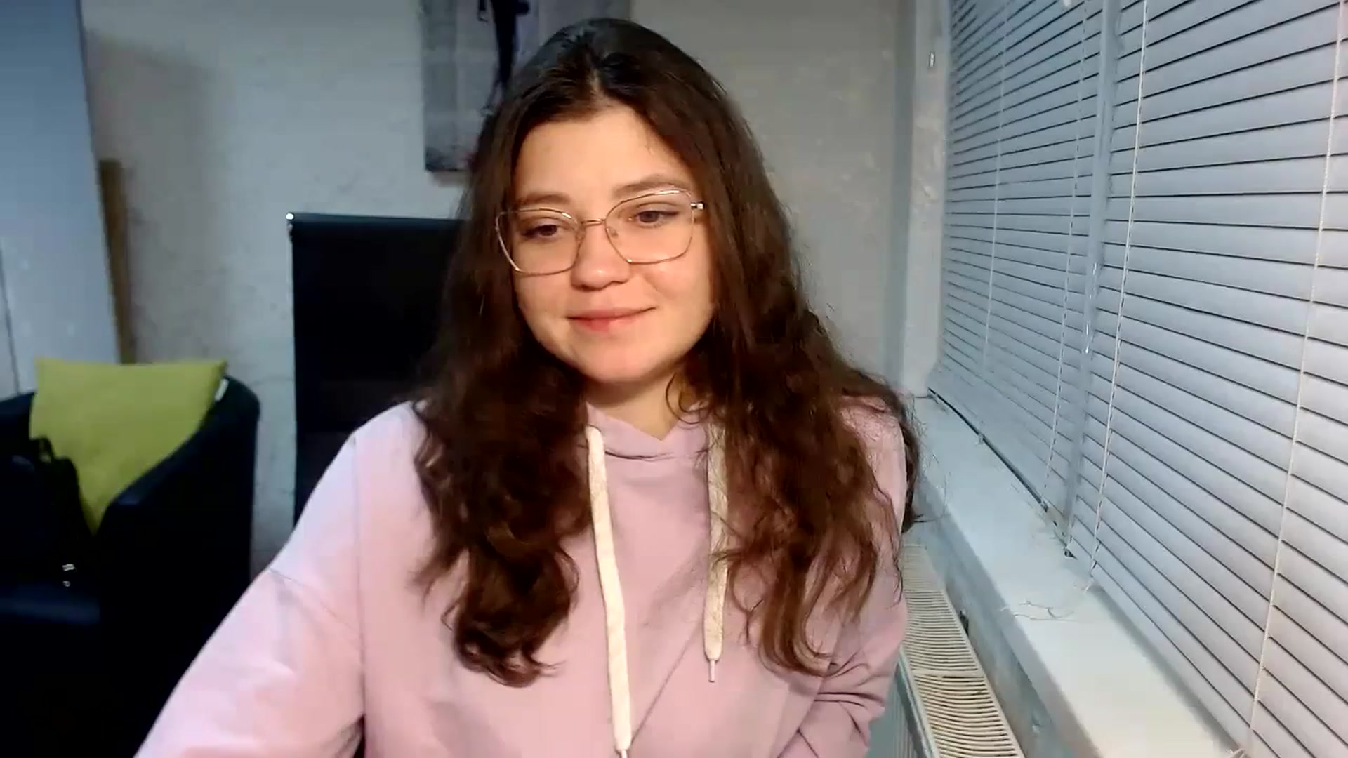 Gallery image thumbnail from SweetArinaA's myfreecams stream on, 01/31/2024, 15:35 image 9 of 20