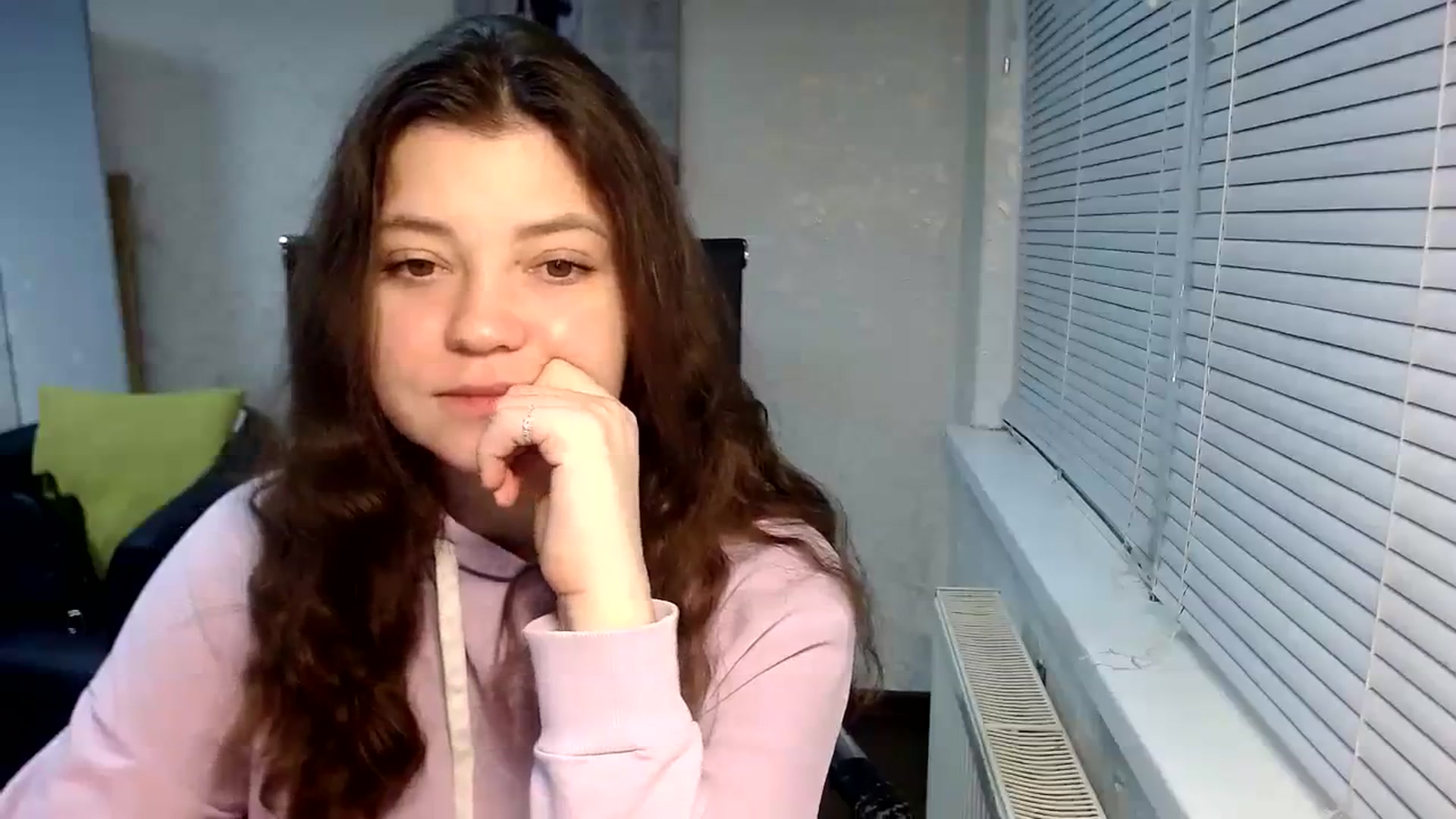 Gallery image thumbnail from SweetArinaA's myfreecams stream on, 01/31/2024, 15:35 image 5 of 20
