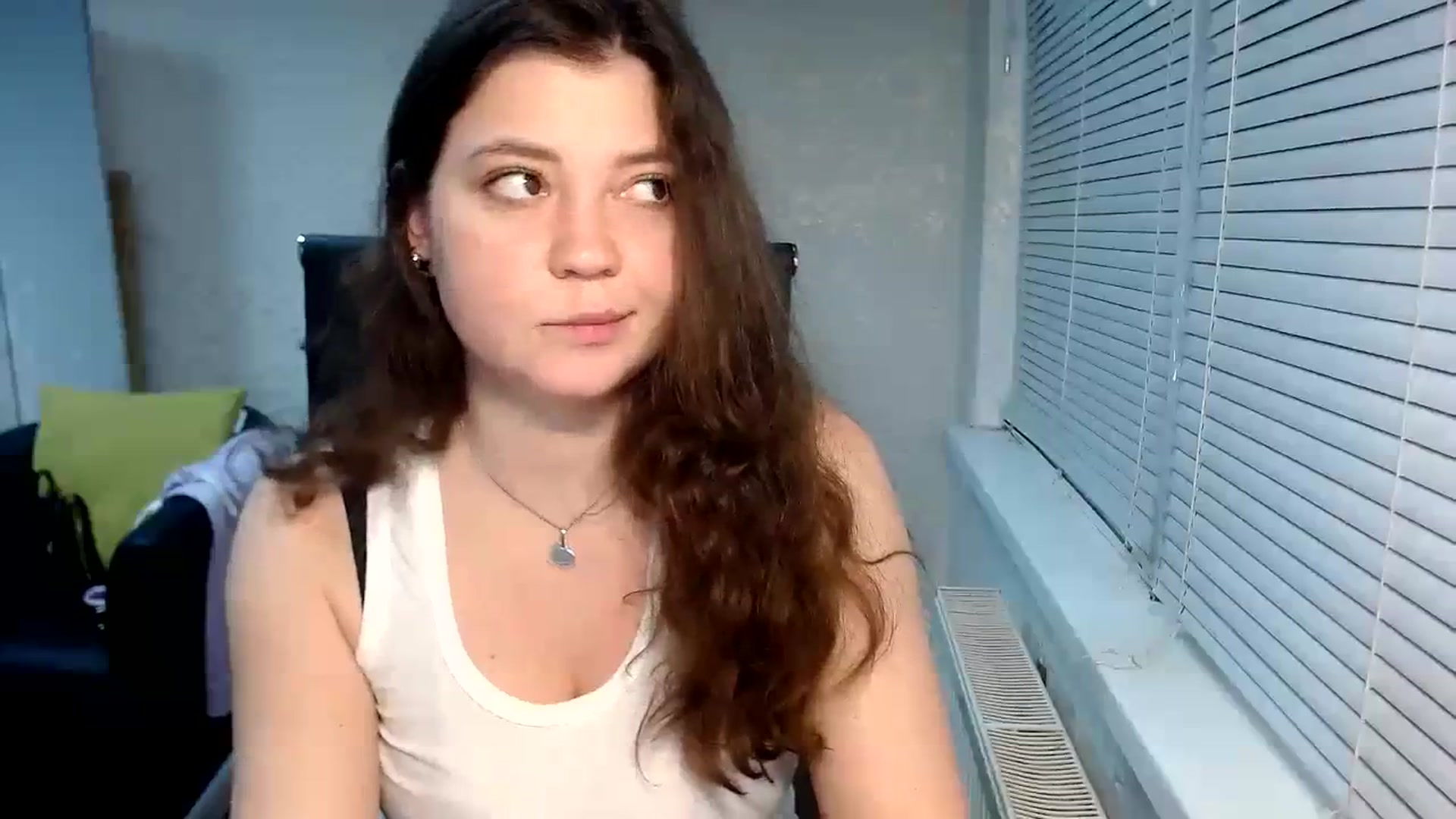 Gallery image thumbnail from SweetArinaA's myfreecams stream on, 01/31/2024, 16:07 image 17 of 20