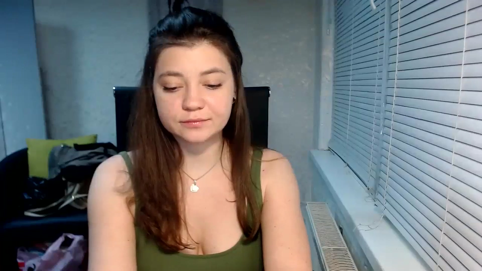 Gallery image thumbnail from SweetArinaA's myfreecams stream on, 02/17/2024, 15:42 image 7 of 20