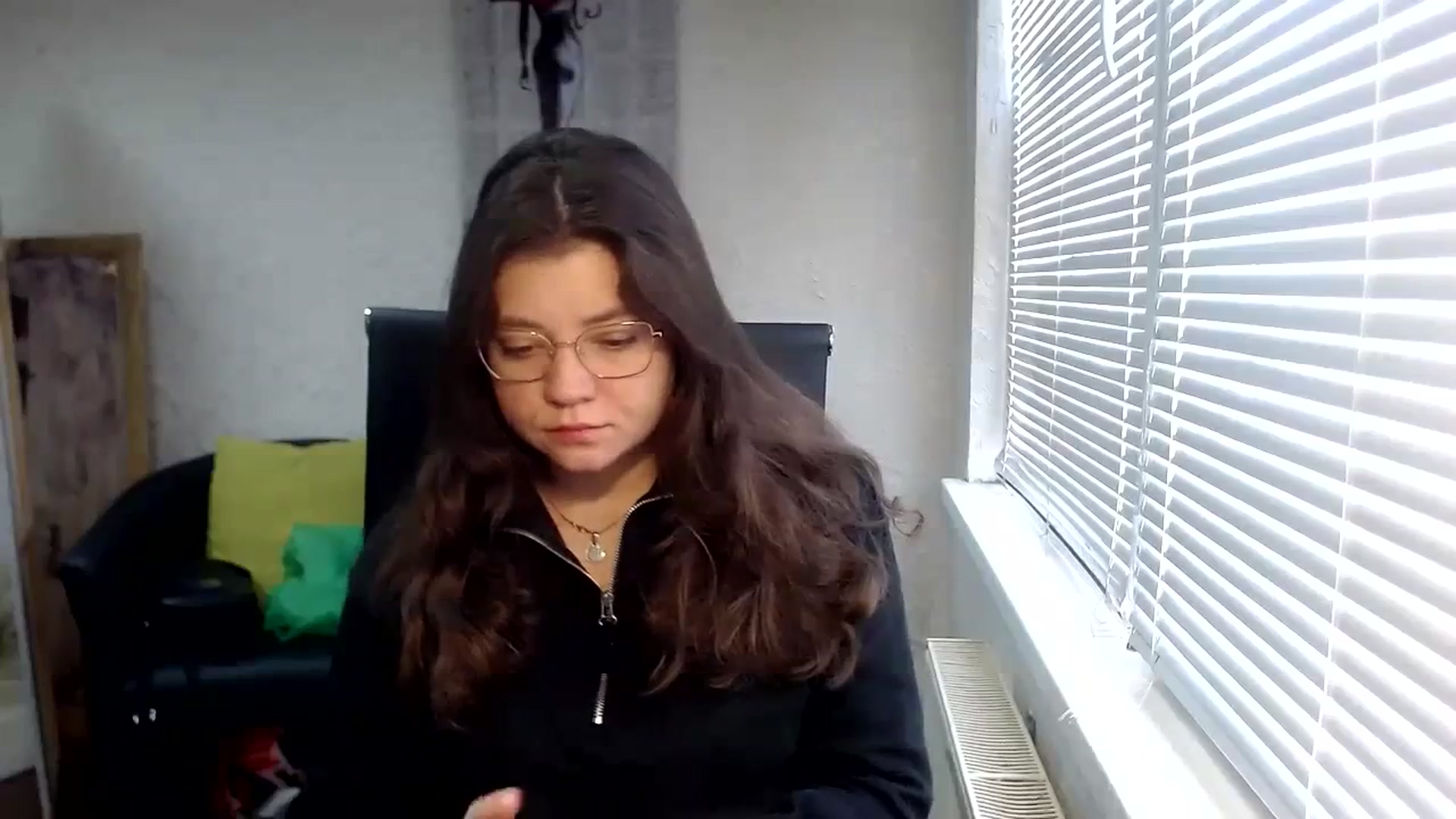 Gallery image thumbnail from SweetArinaA's myfreecams stream on, 02/22/2024, 09:43 image 17 of 20