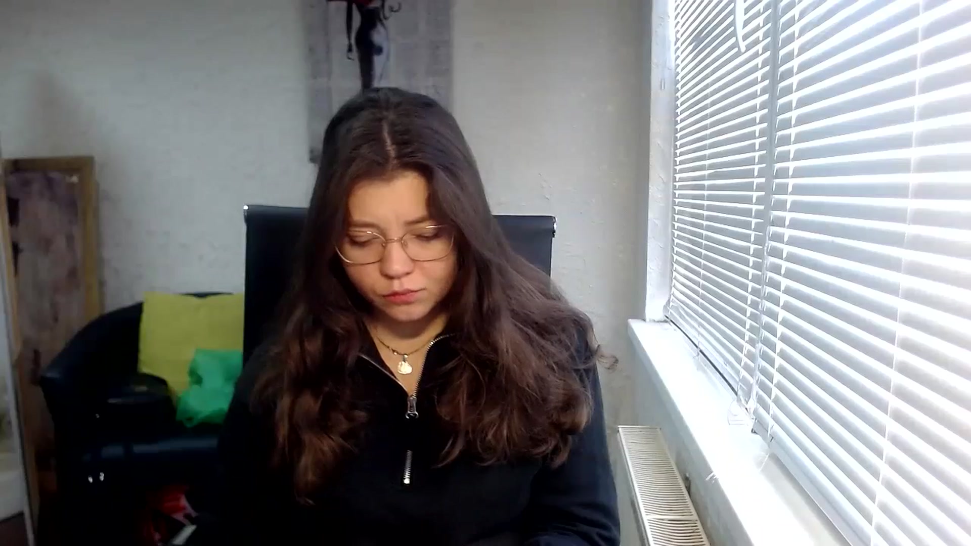 Gallery image thumbnail from SweetArinaA's myfreecams stream on, 02/22/2024, 09:43 image 18 of 20