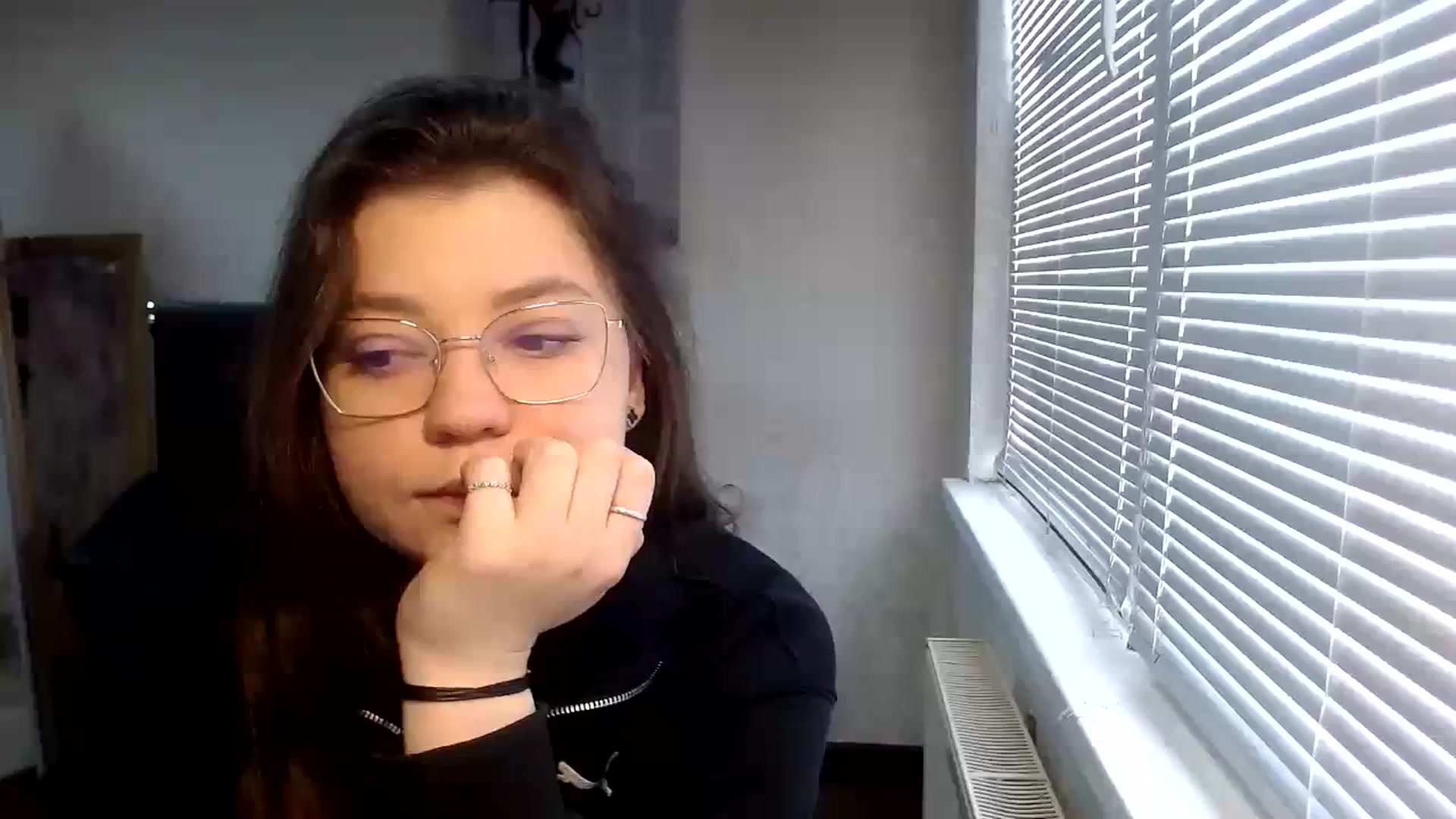 Gallery image thumbnail from SweetArinaA's myfreecams stream on, 02/22/2024, 09:43 image 5 of 20