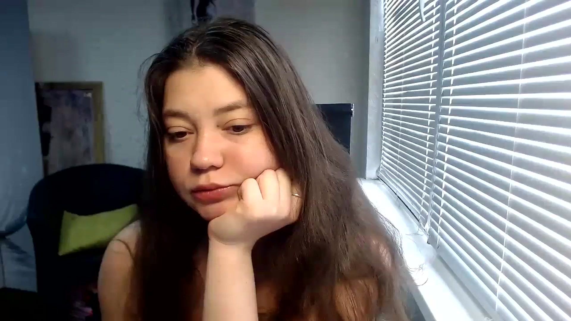 Gallery image thumbnail from SweetArinaA's myfreecams stream on, 03/28/2024, 11:07 image 16 of 20