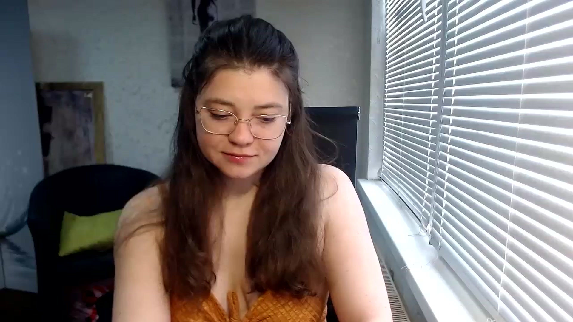 Gallery image thumbnail from SweetArinaA's myfreecams stream on, 03/28/2024, 11:07 image 2 of 20