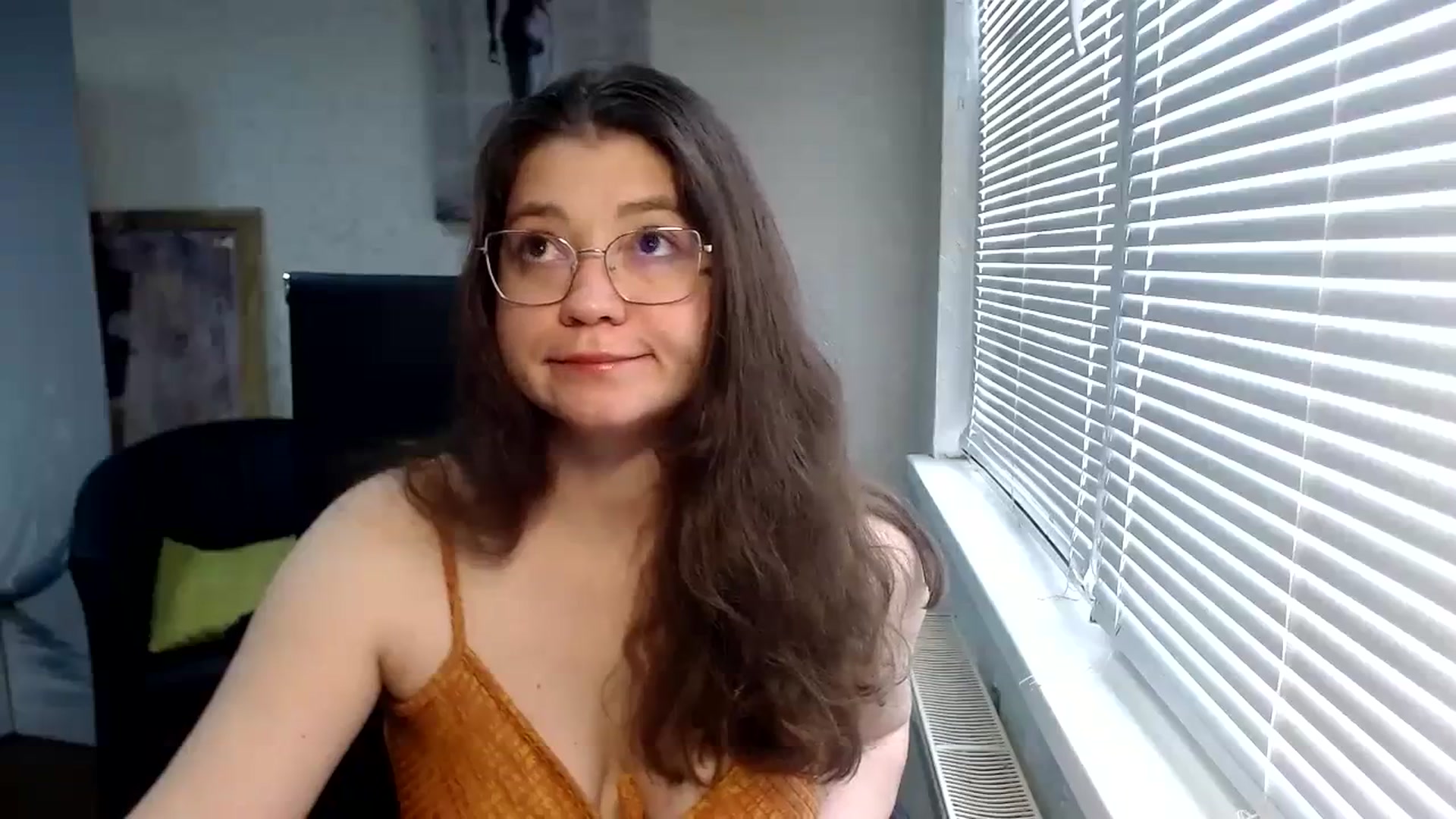 Gallery image thumbnail from SweetArinaA's myfreecams stream on, 03/28/2024, 11:07 image 8 of 20
