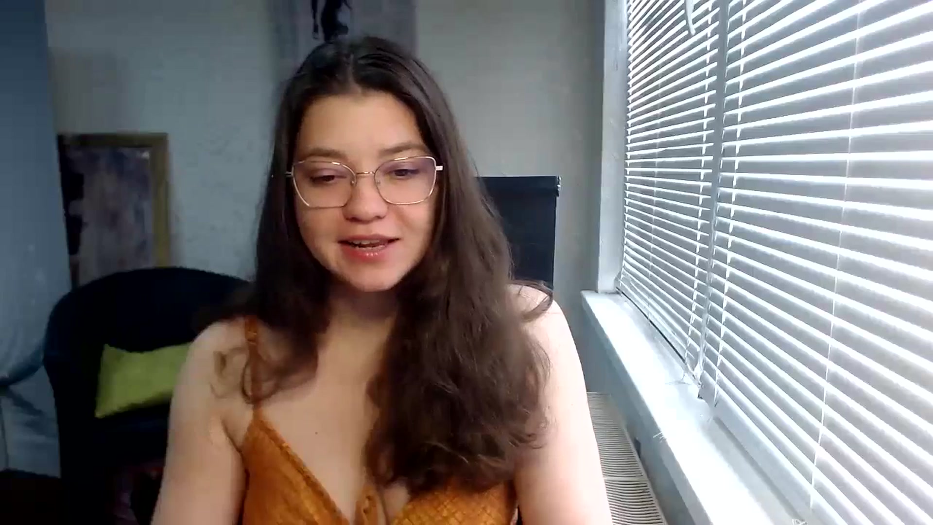 Gallery image thumbnail from SweetArinaA's myfreecams stream on, 03/28/2024, 11:07 image 11 of 20