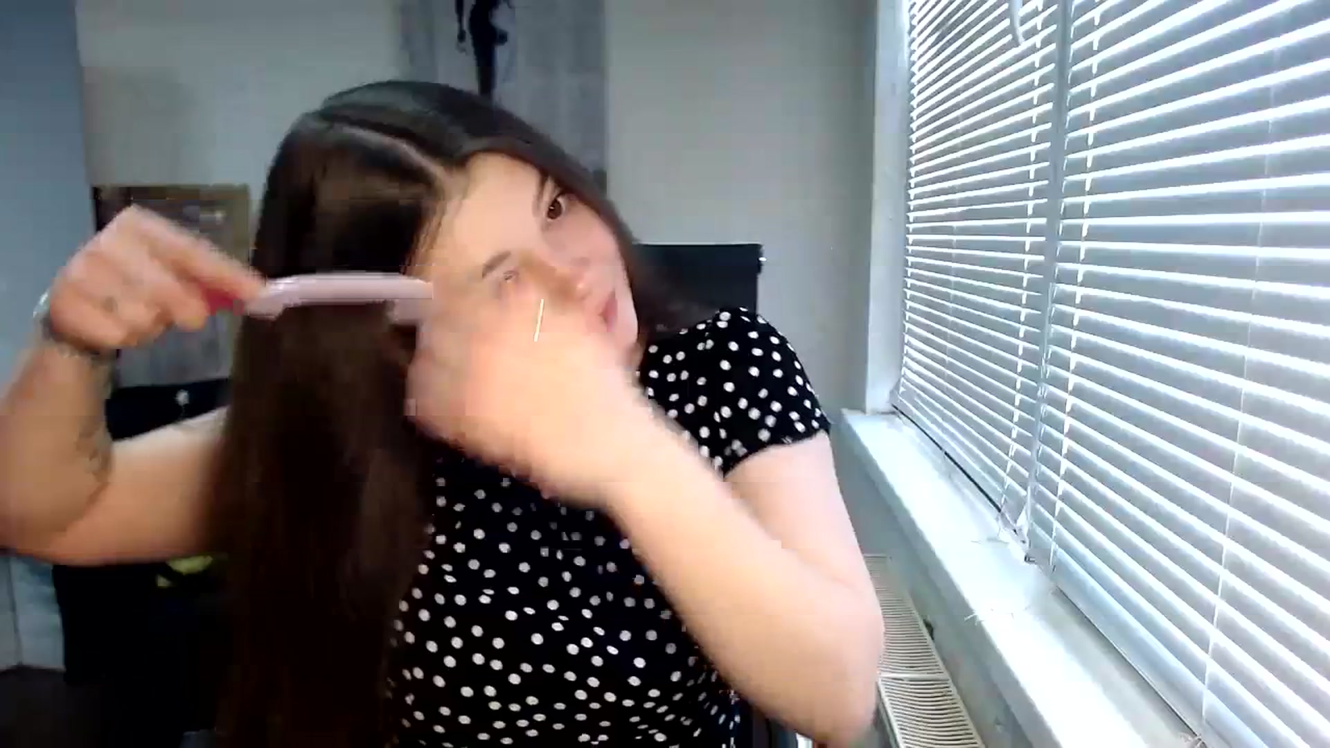 Gallery image thumbnail from SweetArinaA's myfreecams stream on, 03/31/2024, 12:02 image 6 of 20