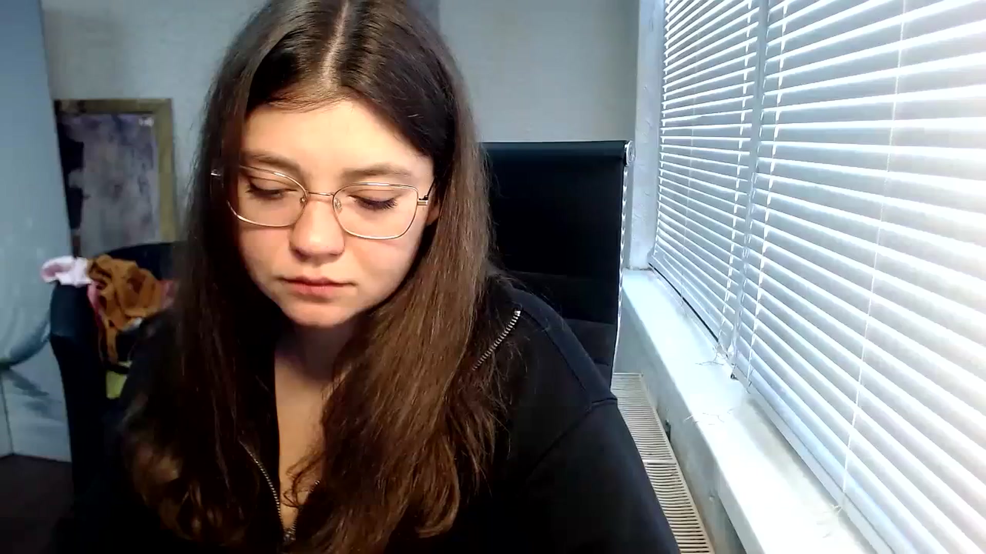 Gallery image thumbnail from SweetArinaA's myfreecams stream on, 03/31/2024, 15:05 image 4 of 20
