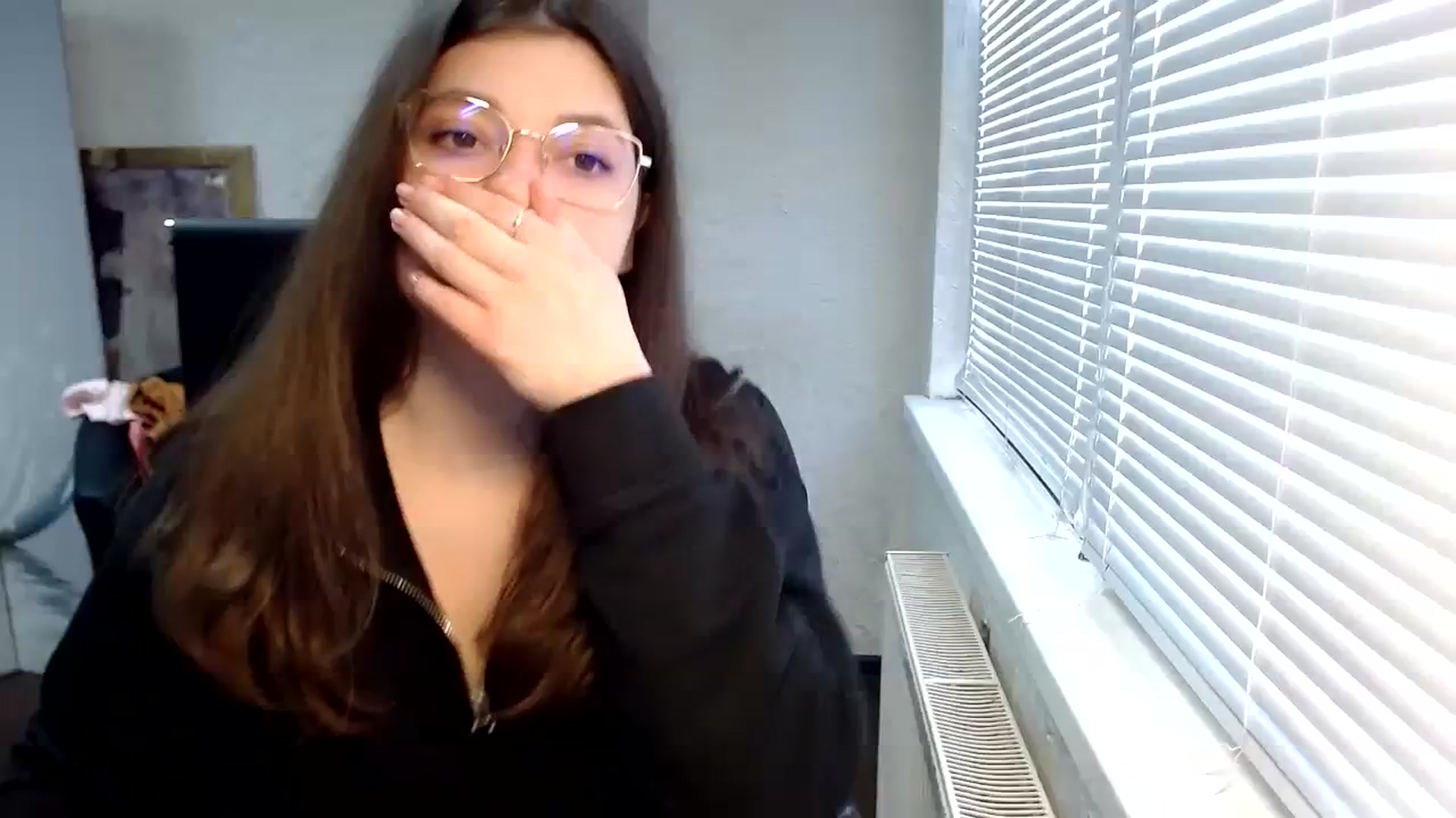 Gallery image thumbnail from SweetArinaA's myfreecams stream on, 03/31/2024, 15:05 image 1 of 20