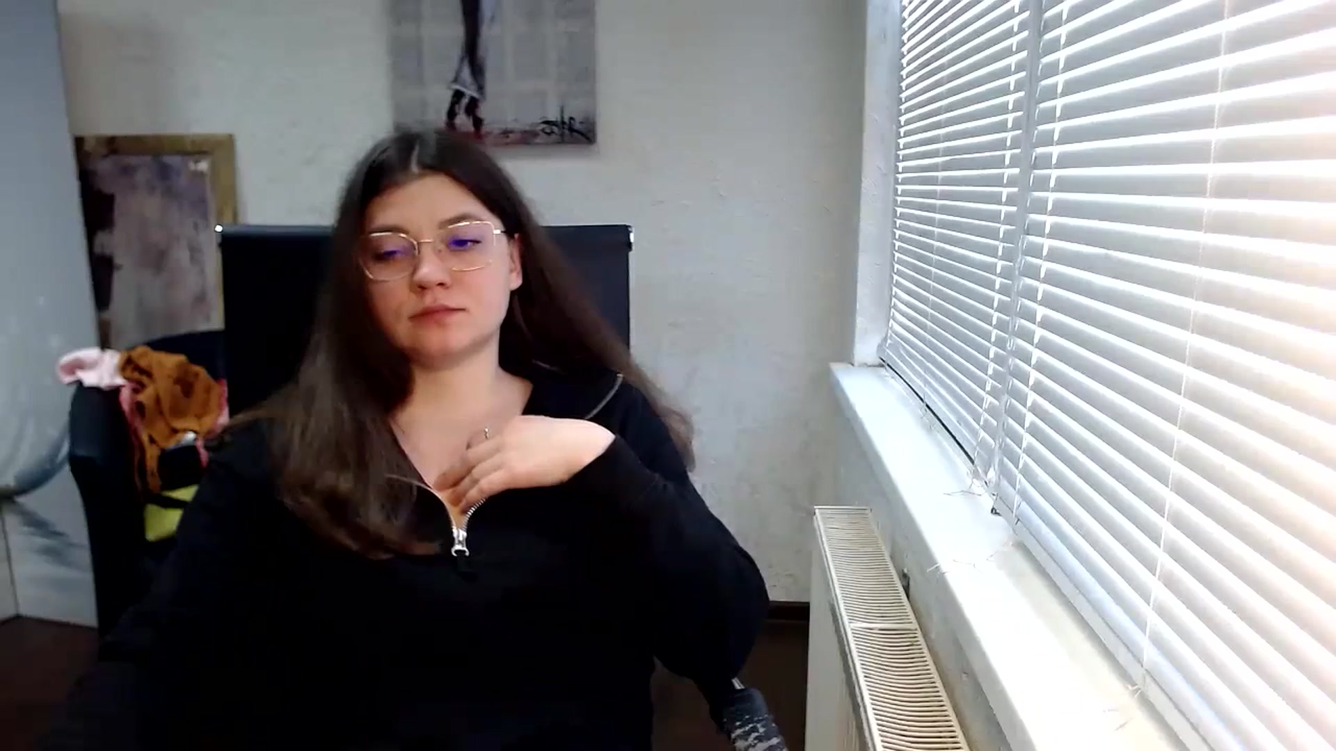 Gallery image thumbnail from SweetArinaA's myfreecams stream on, 03/31/2024, 15:05 image 5 of 20