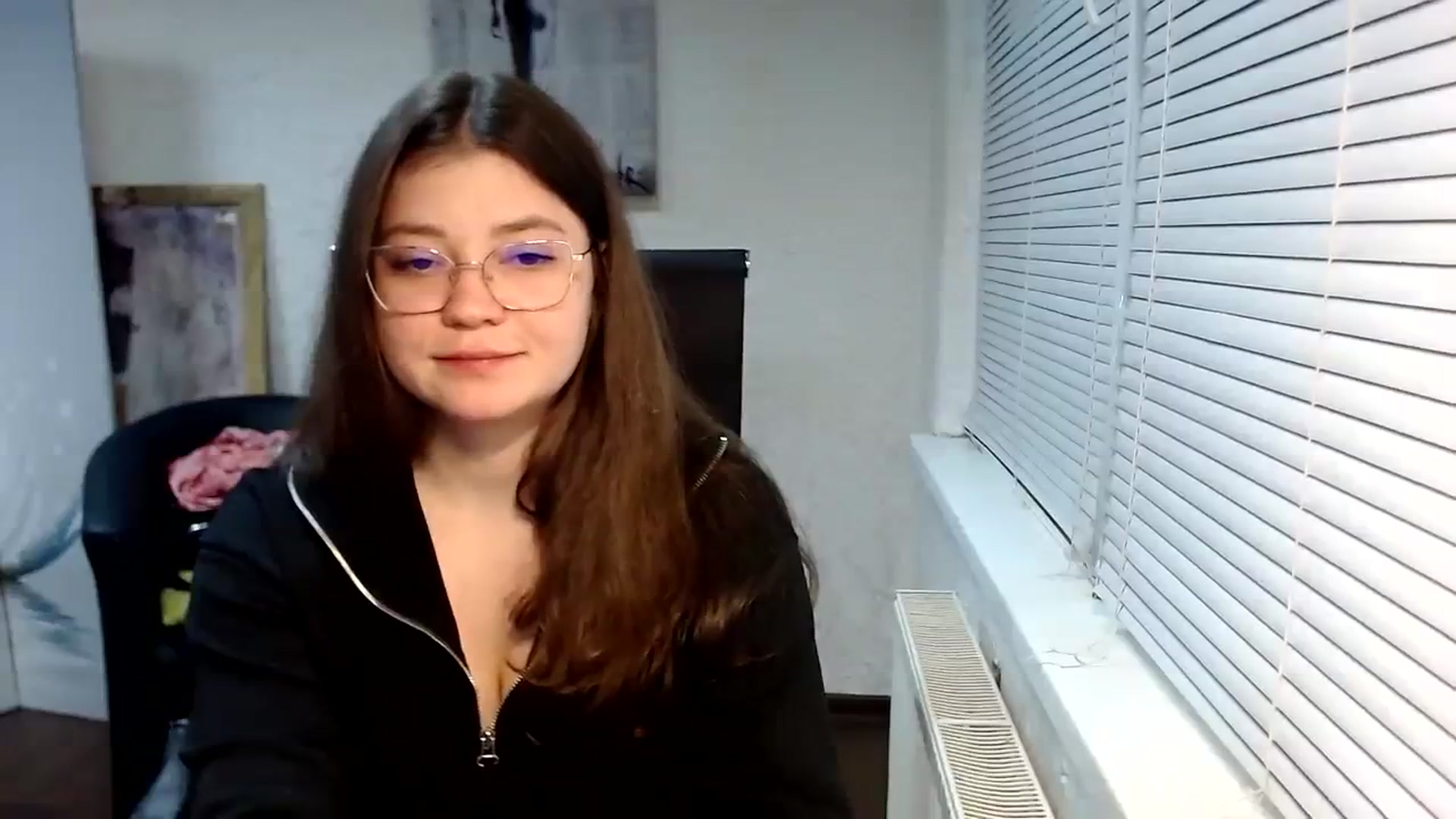 Gallery image thumbnail from SweetArinaA's myfreecams stream on, 03/31/2024, 16:40 image 18 of 20
