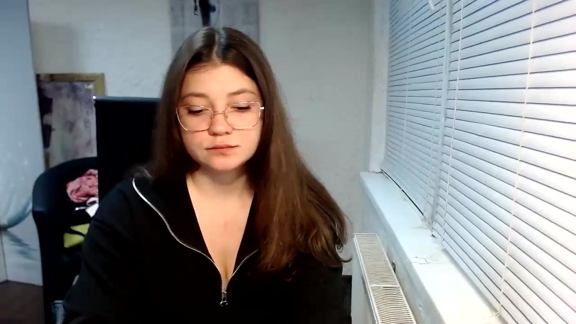 Gallery image thumbnail from SweetArinaA's myfreecams stream on, 03/31/2024, 16:40 image 6 of 20