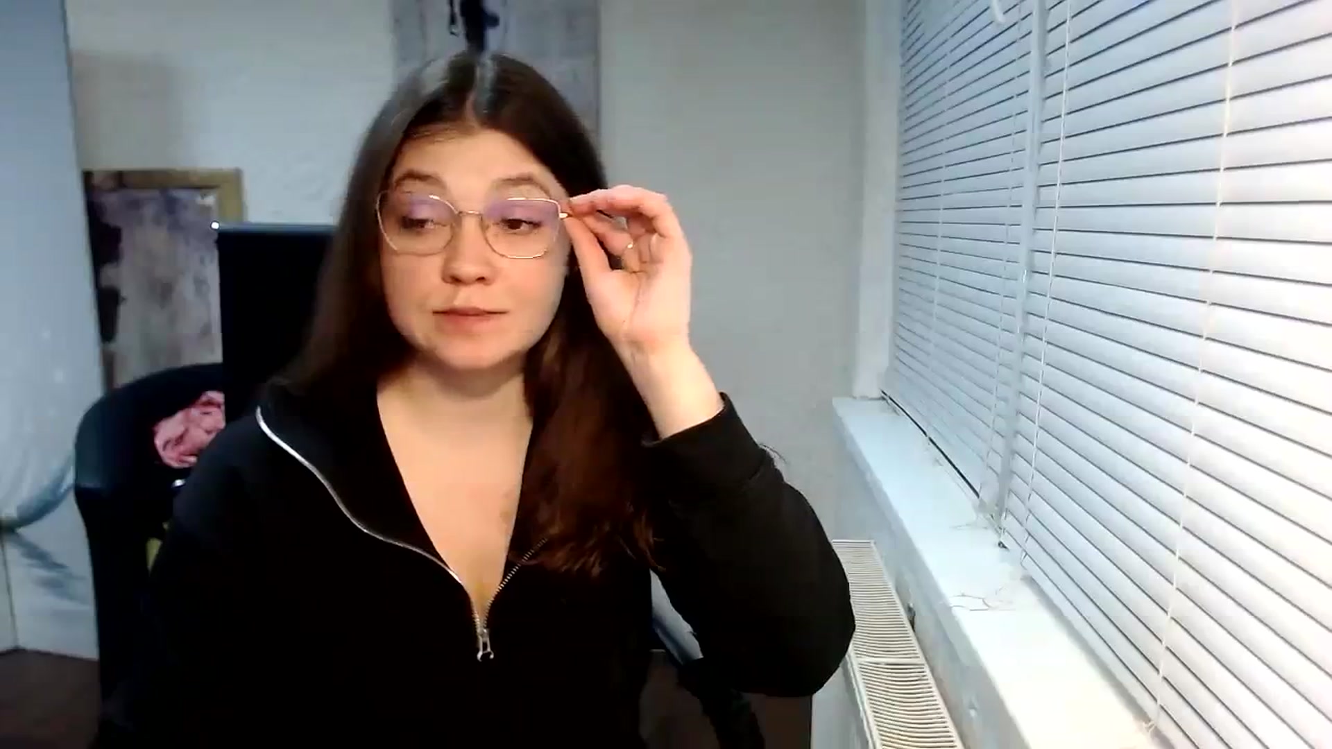 Gallery image thumbnail from SweetArinaA's myfreecams stream on, 03/31/2024, 16:40 image 9 of 20