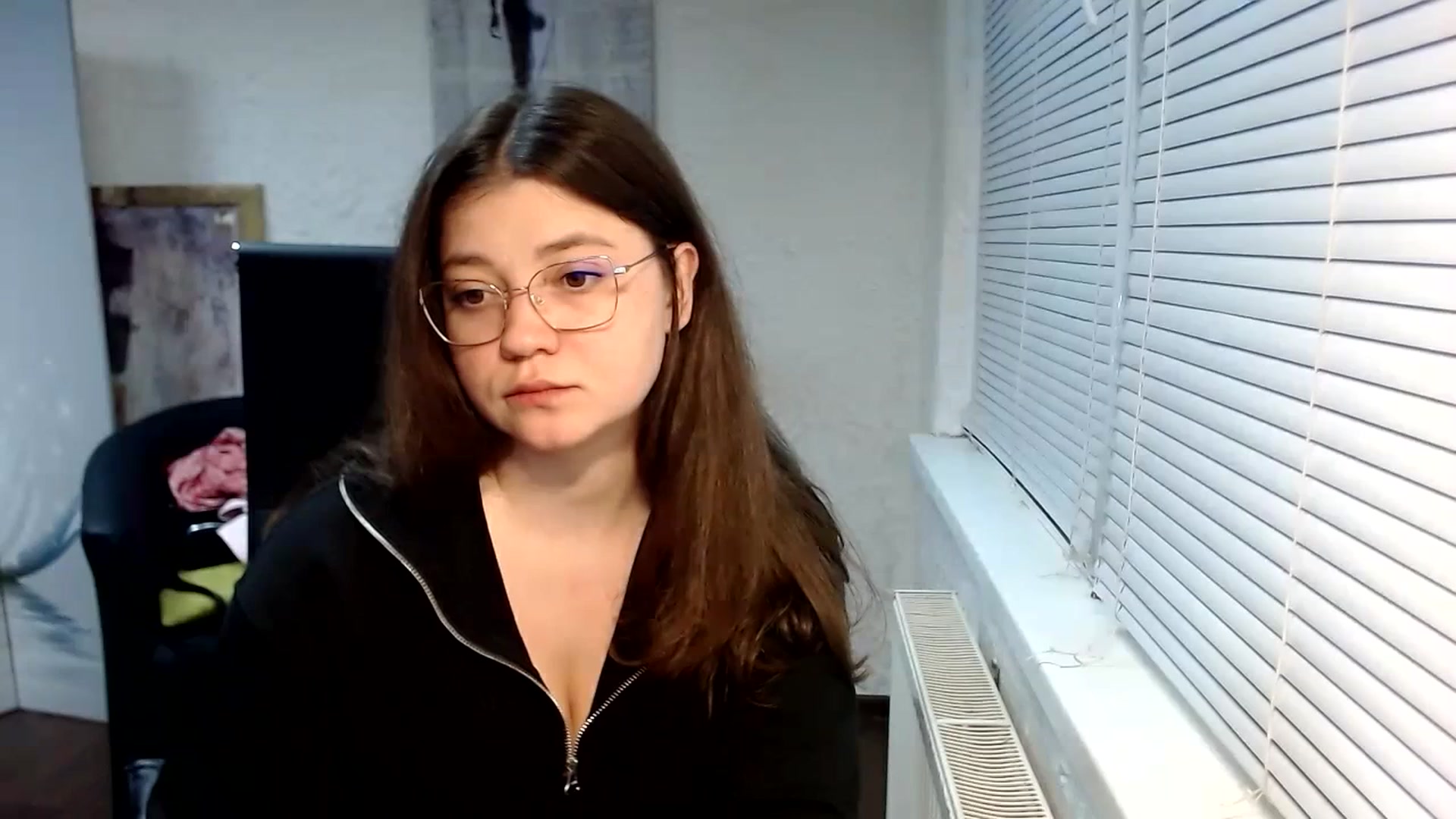 Gallery image thumbnail from SweetArinaA's myfreecams stream on, 03/31/2024, 16:40 image 8 of 20