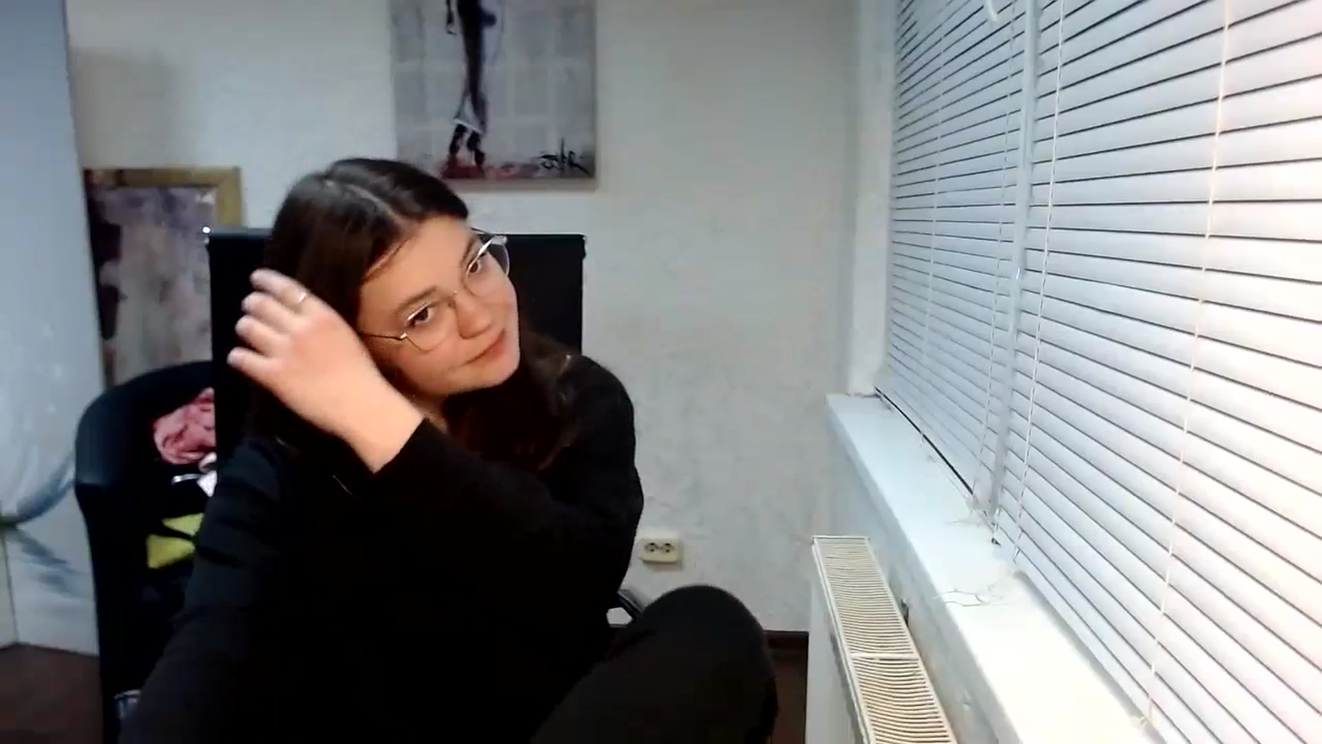 Gallery image thumbnail from SweetArinaA's myfreecams stream on, 03/31/2024, 16:40 image 20 of 20