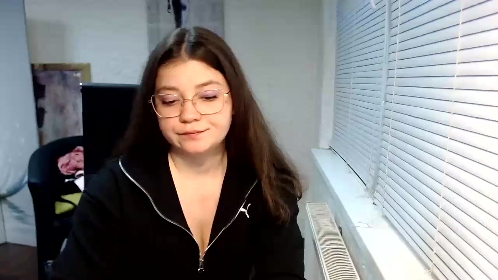 Gallery image thumbnail from SweetArinaA's myfreecams stream on, 03/31/2024, 16:40 image 3 of 20