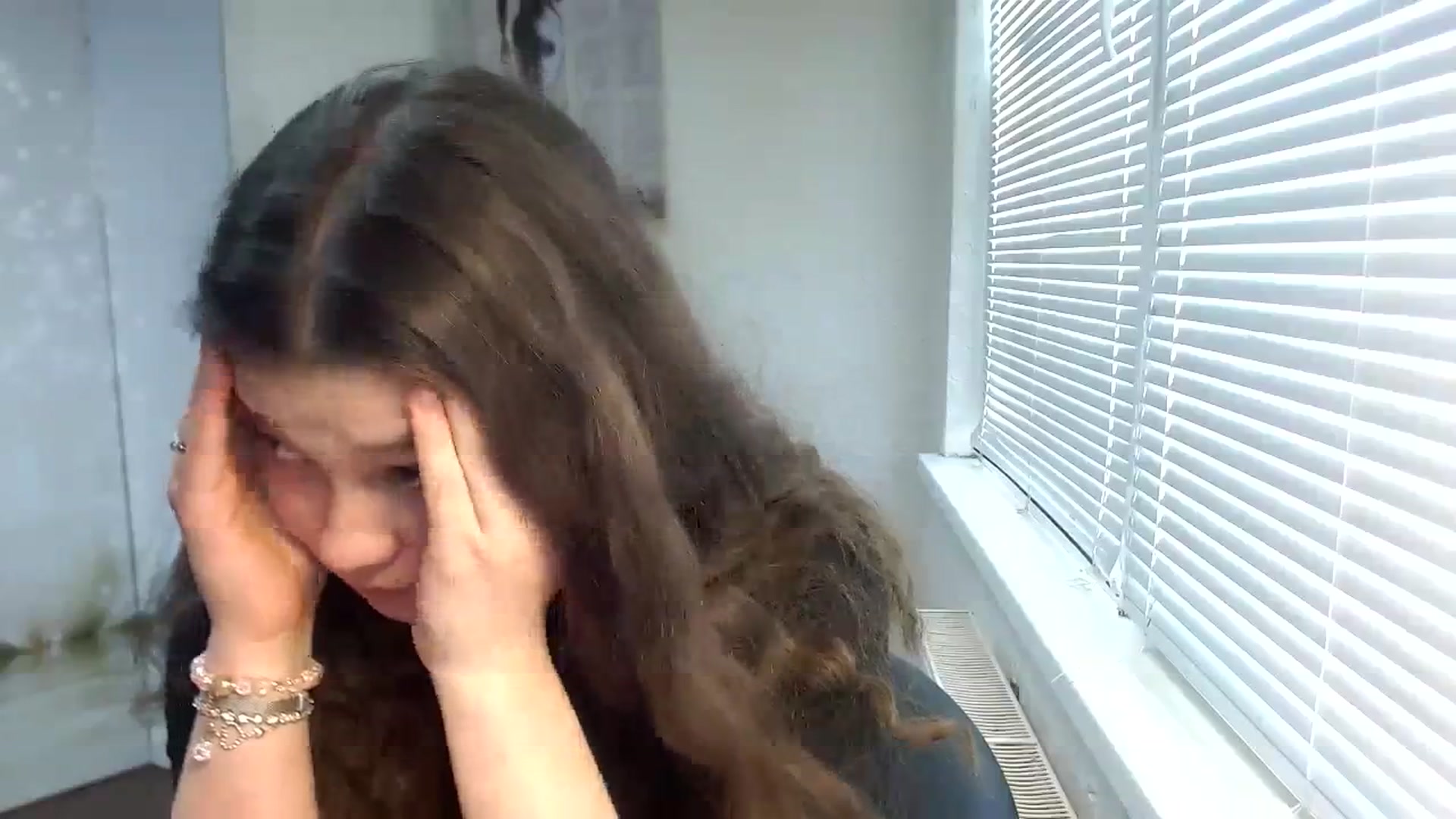 Gallery image thumbnail from SweetArinaA's myfreecams stream on, 04/12/2024, 12:04 image 20 of 20