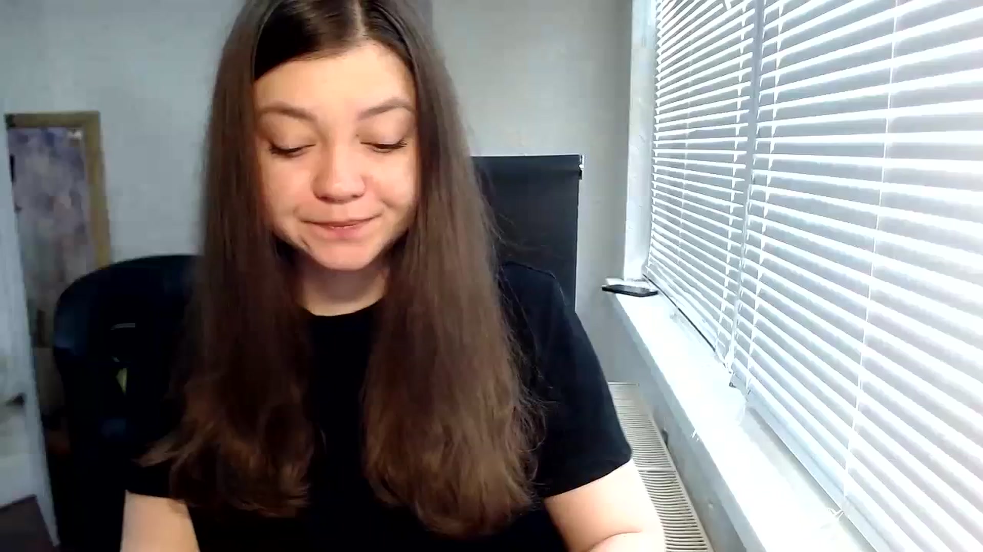 Gallery image thumbnail from SweetArinaA's myfreecams stream on, 04/14/2024, 11:49 image 6 of 20