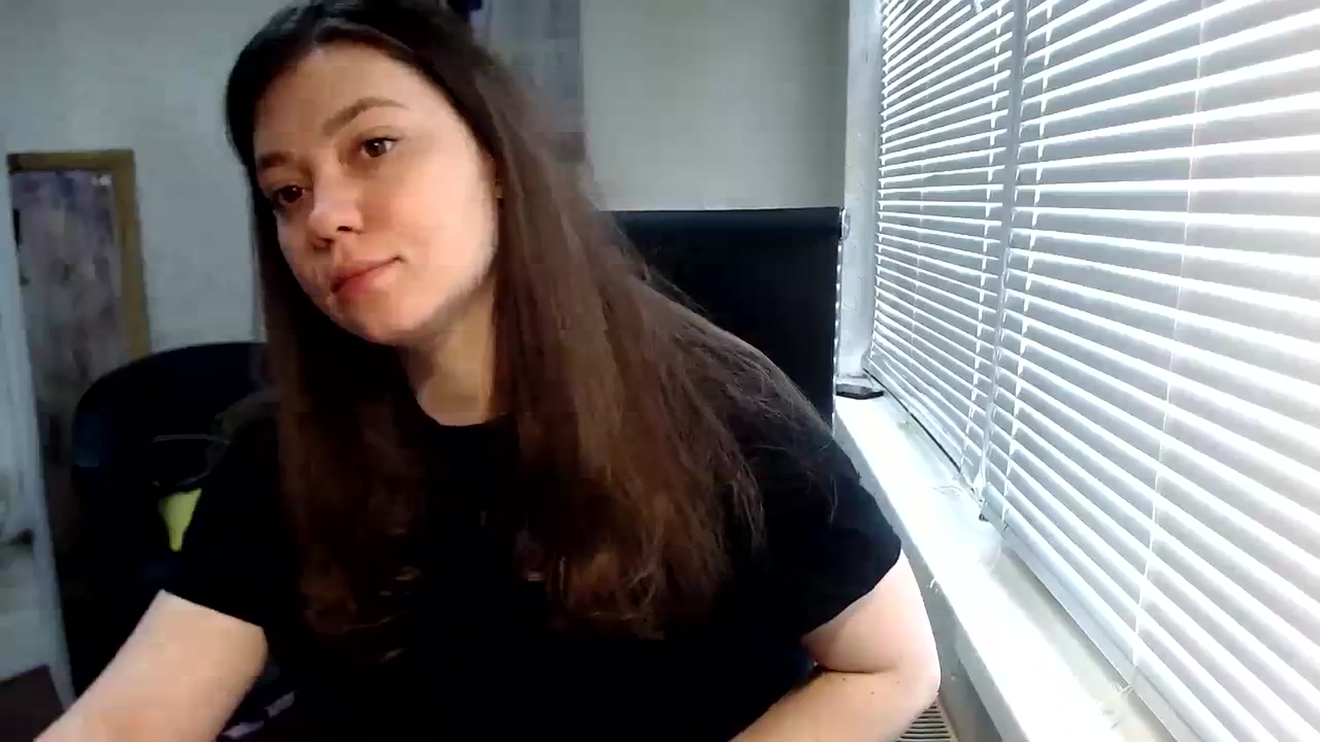 Gallery image thumbnail from SweetArinaA's myfreecams stream on, 04/14/2024, 11:49 image 18 of 20